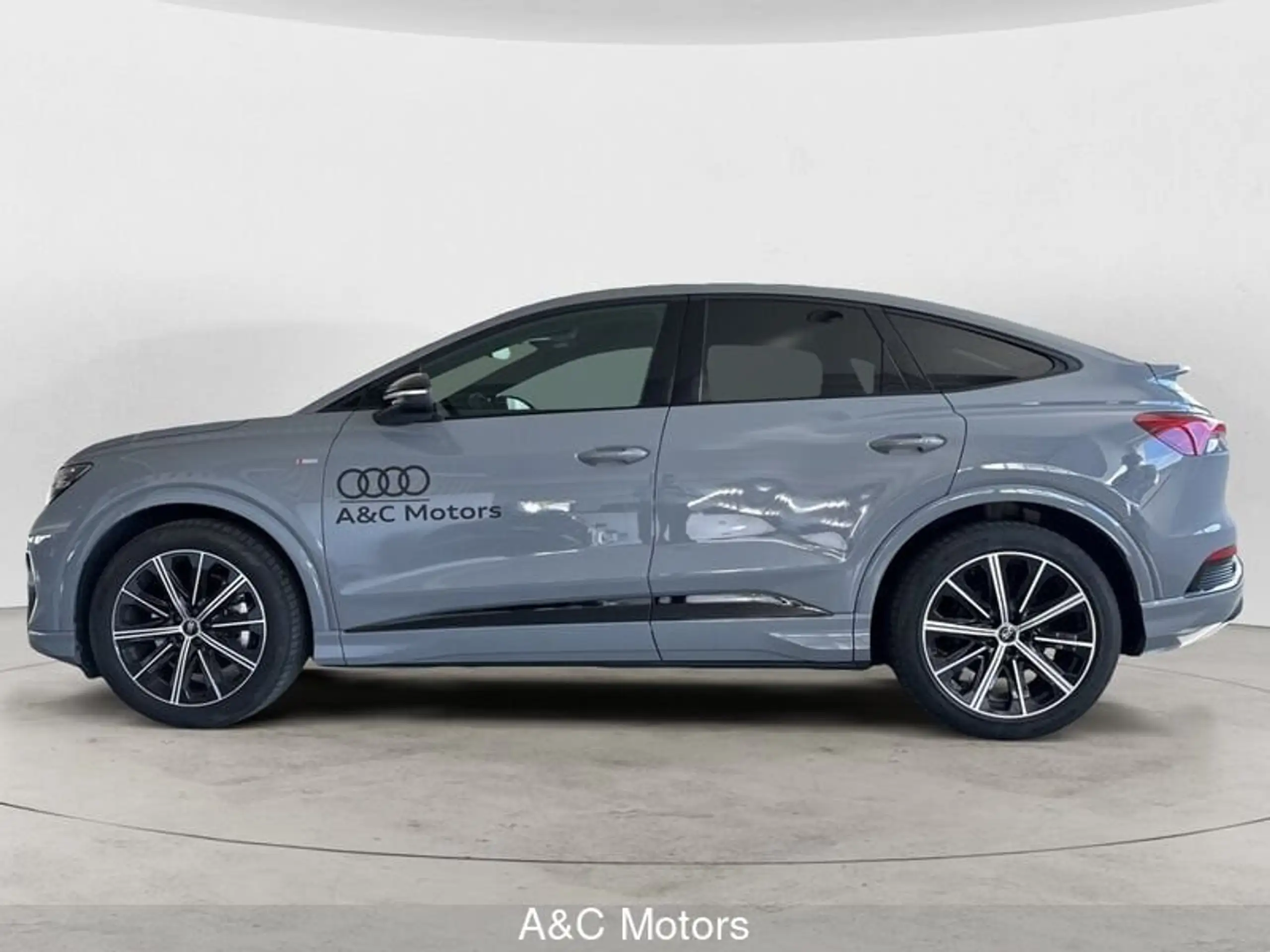 Audi - Q4 e-tron