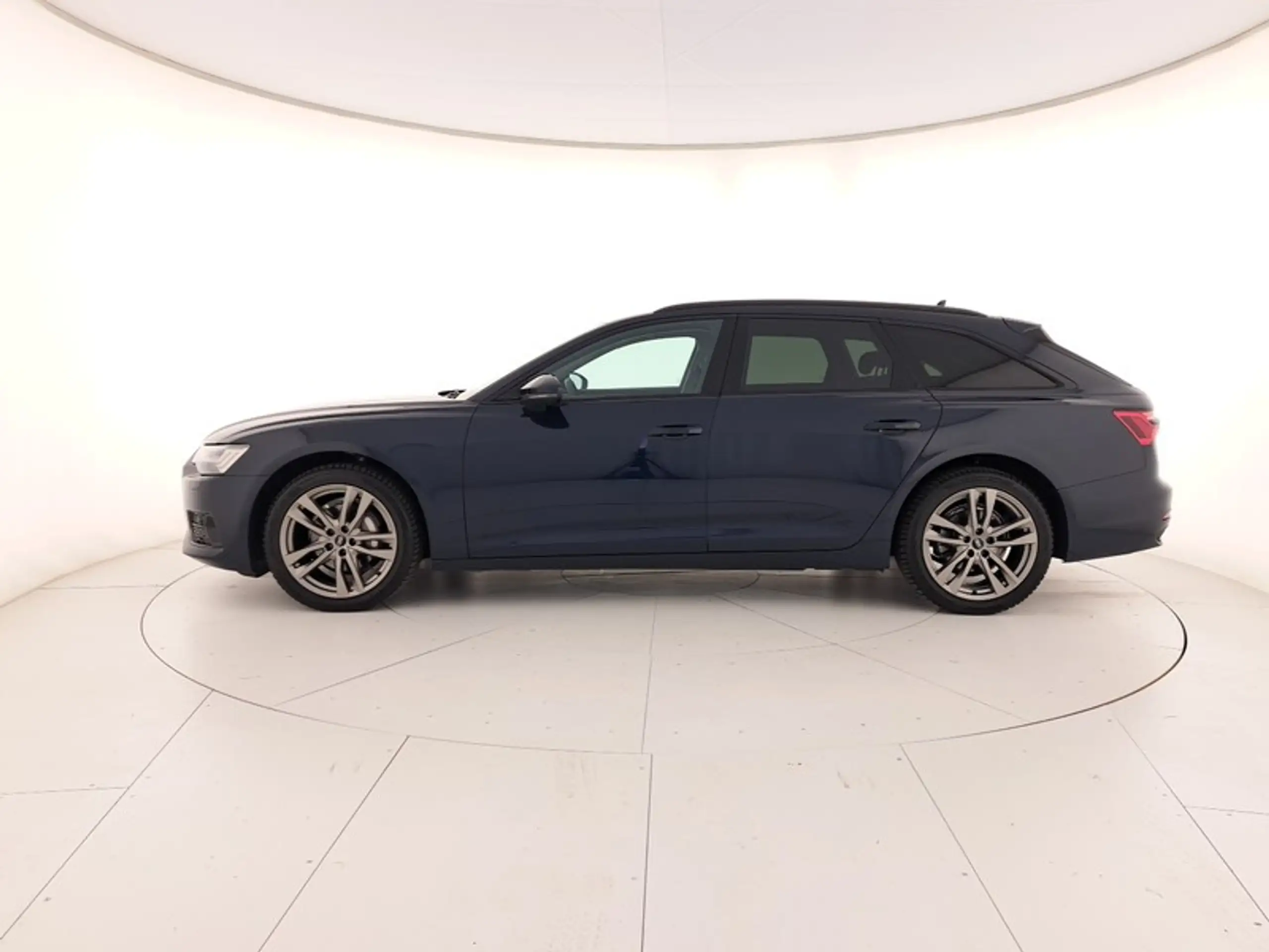 Audi - A6