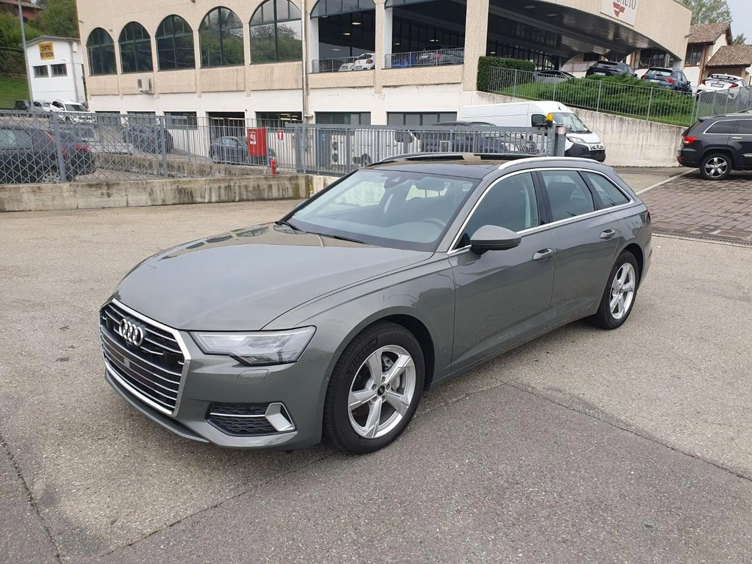 Audi - A6