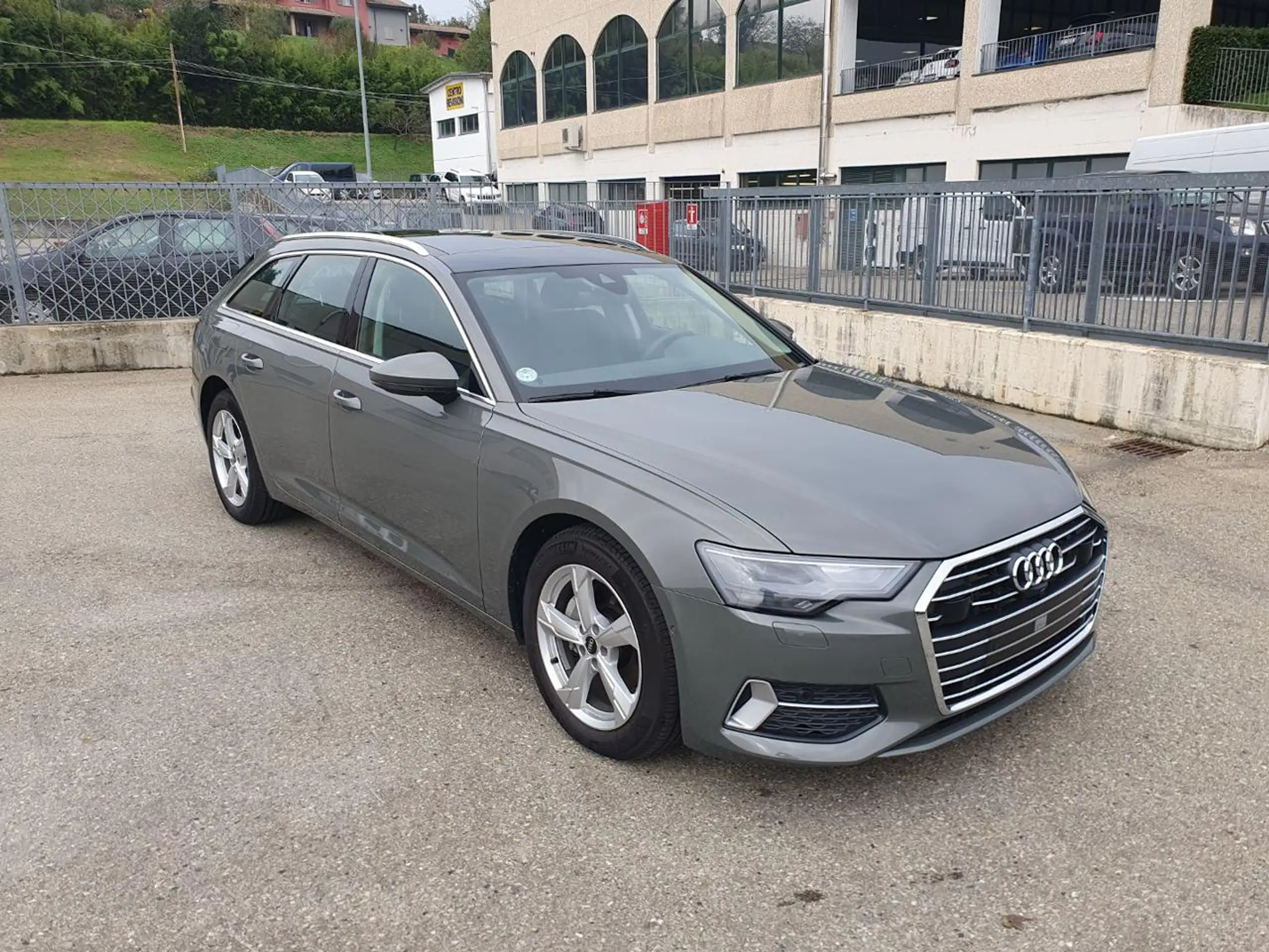 Audi - A6