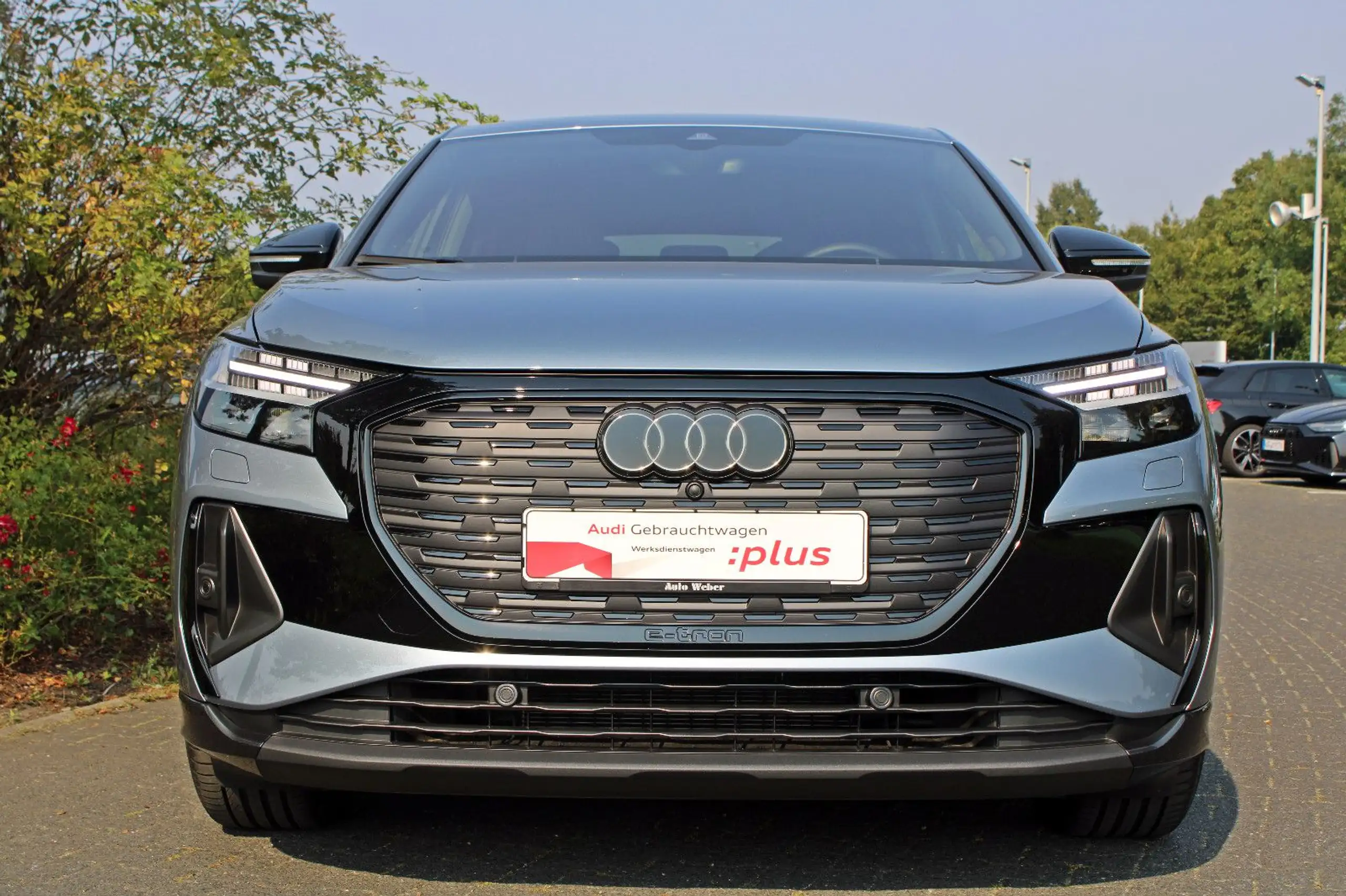 Audi - Q4 e-tron