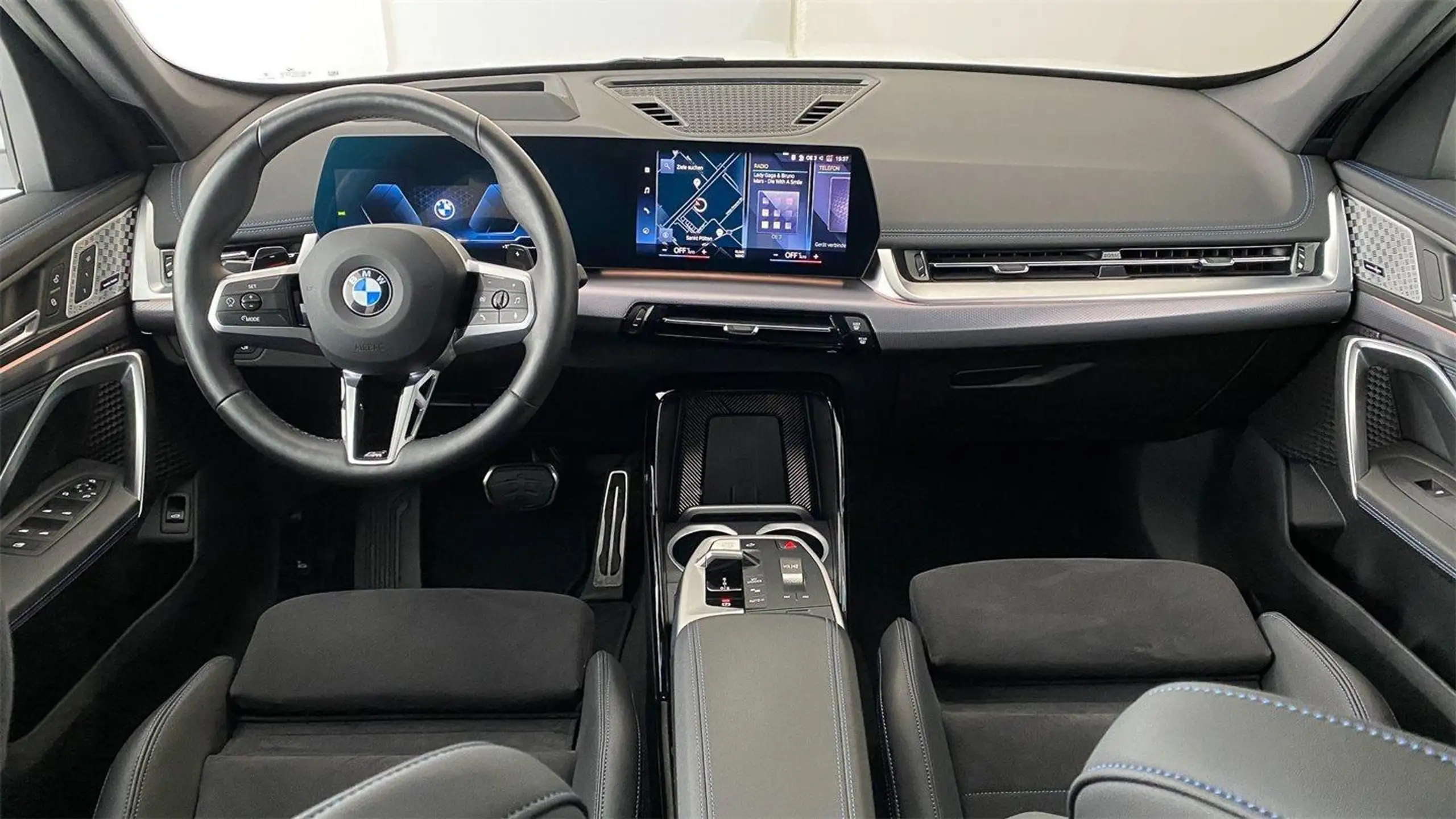 BMW - X1