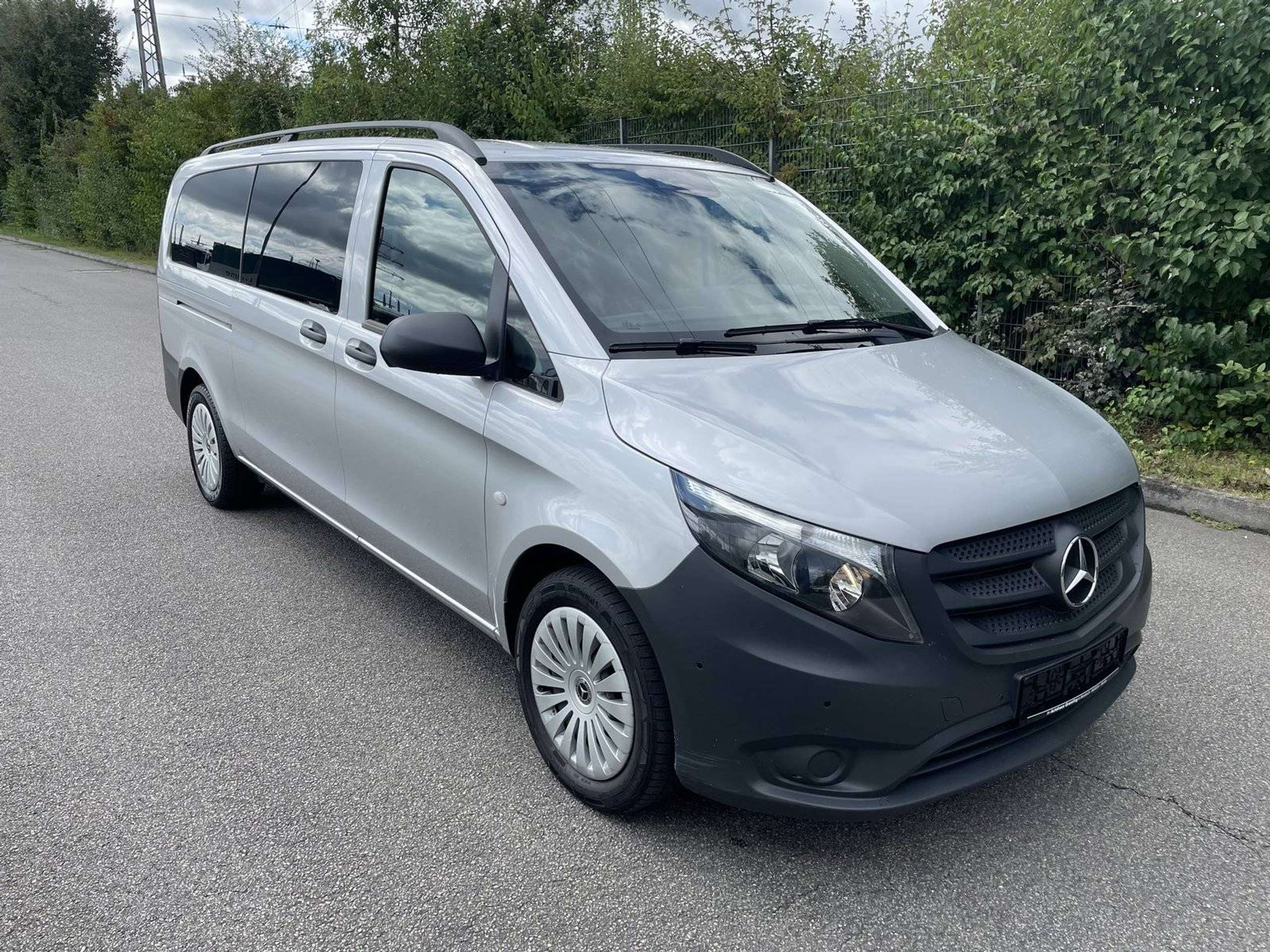 Mercedes-Benz - Vito