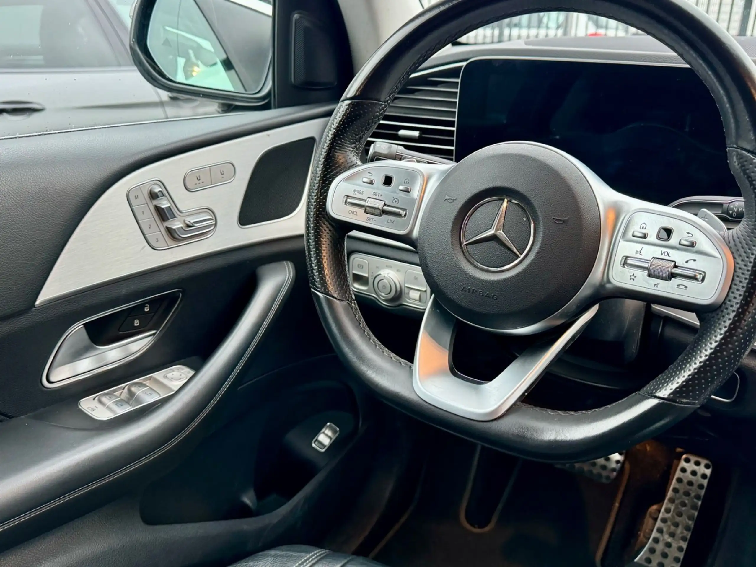 Mercedes-Benz - GLE 350