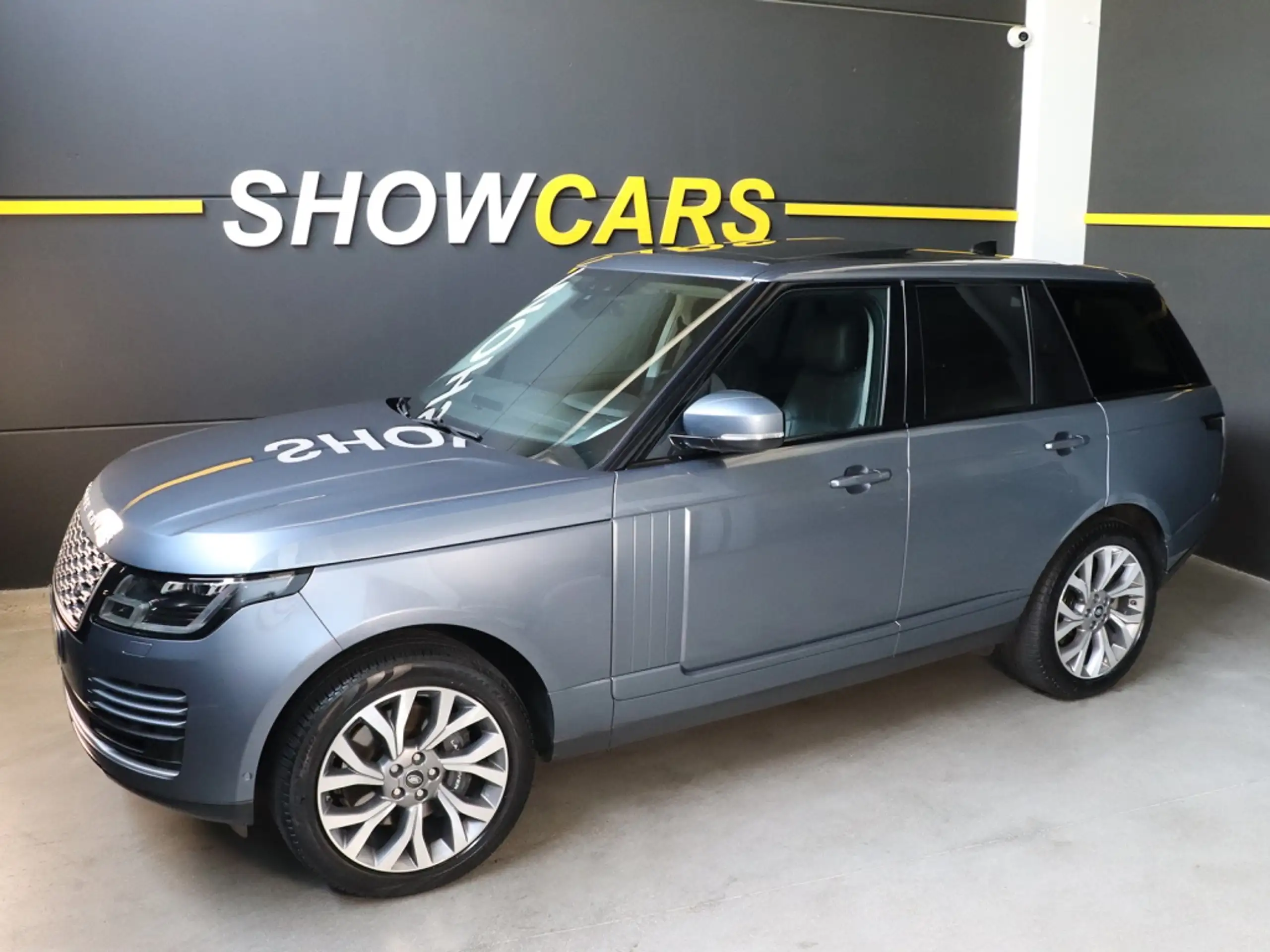 Land Rover - Range Rover