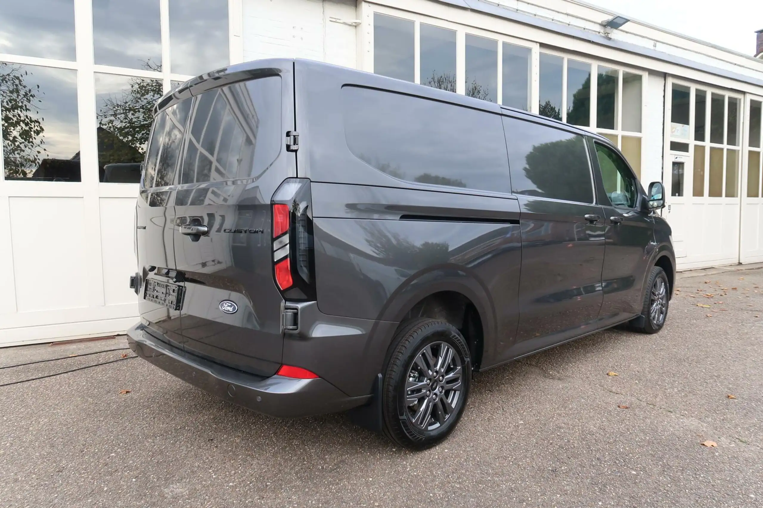 Ford - Transit Custom