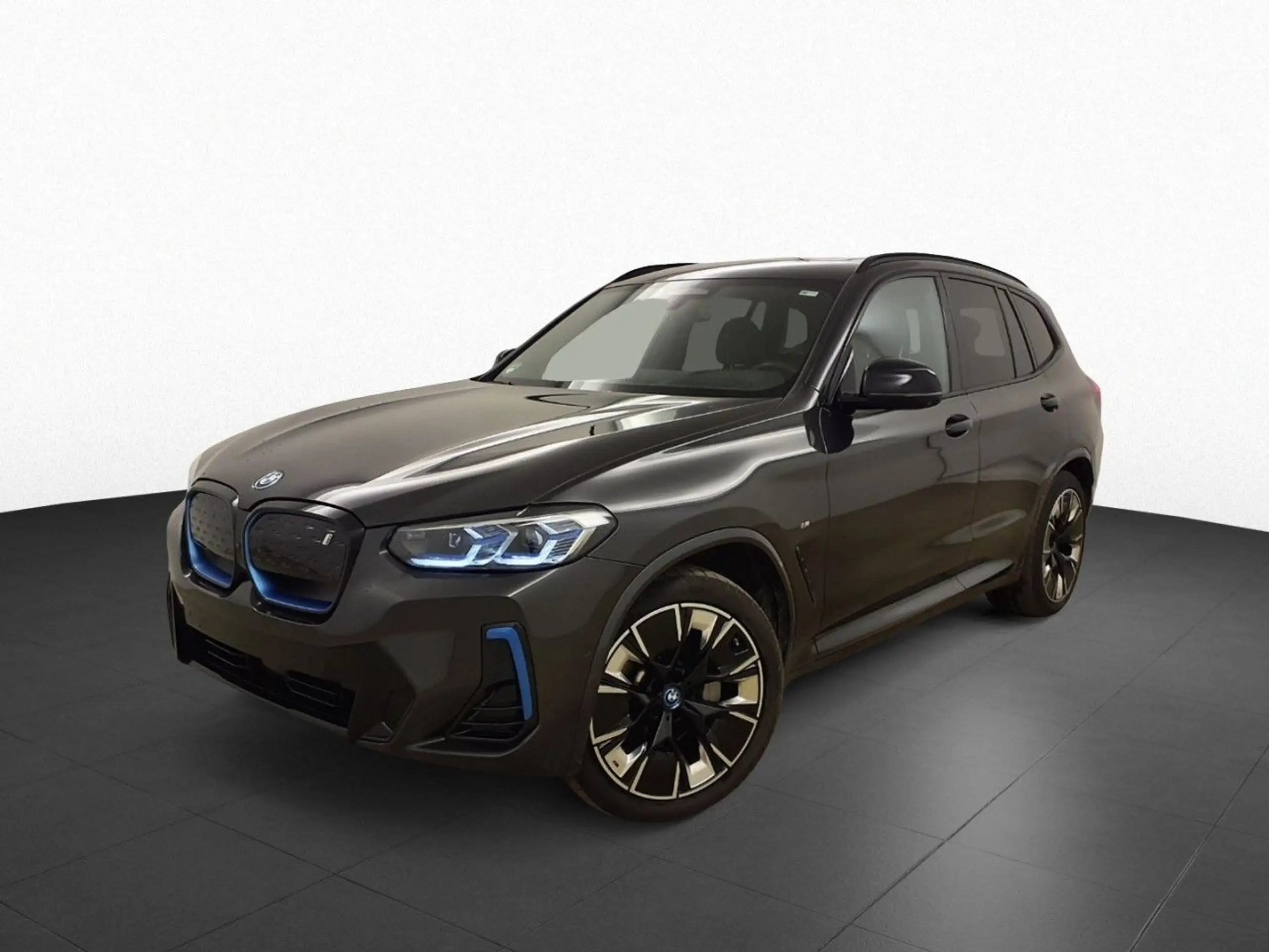 BMW - iX3