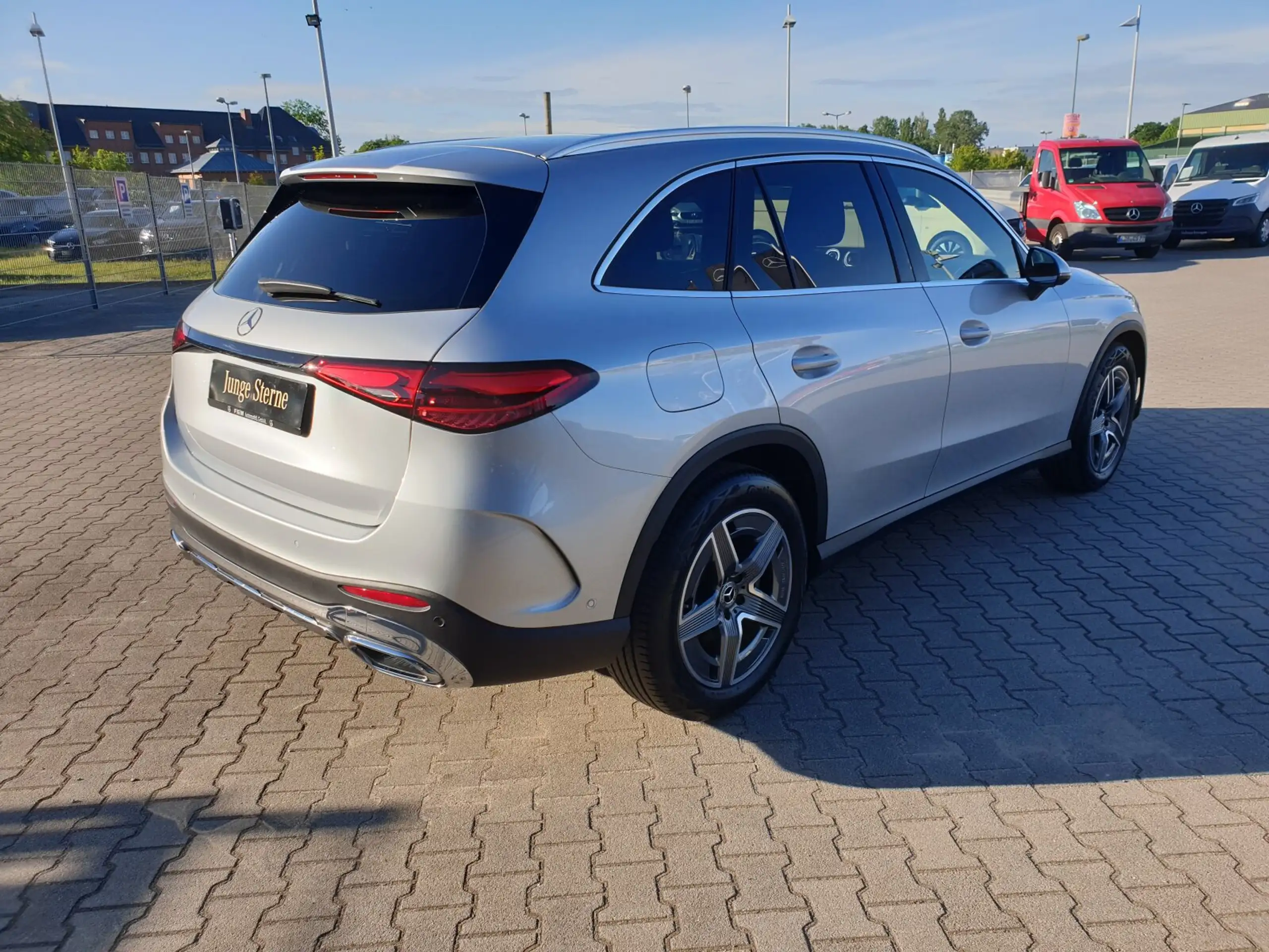 Mercedes-Benz - GLC 300