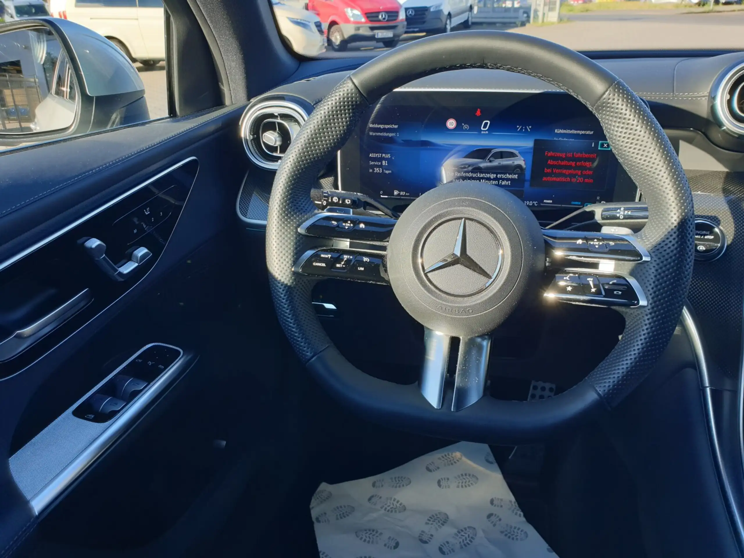 Mercedes-Benz - GLC 300