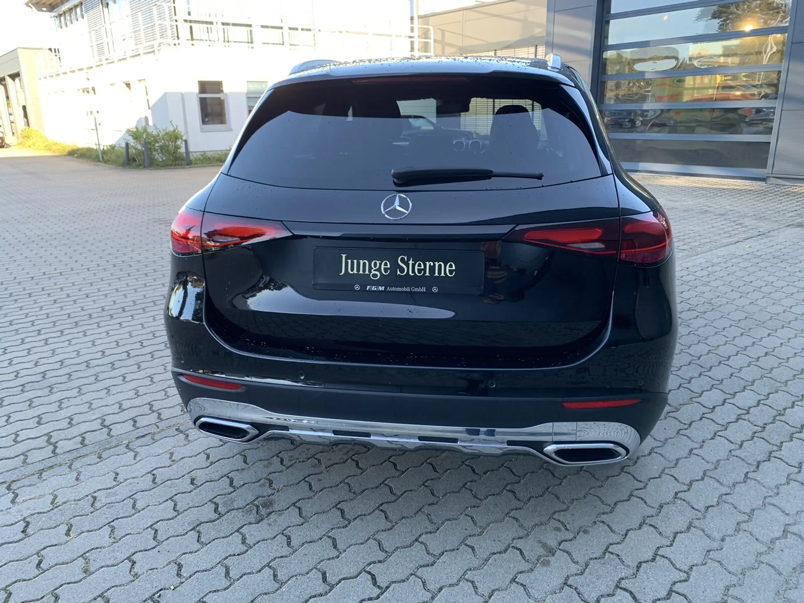 Mercedes-Benz - GLC 200