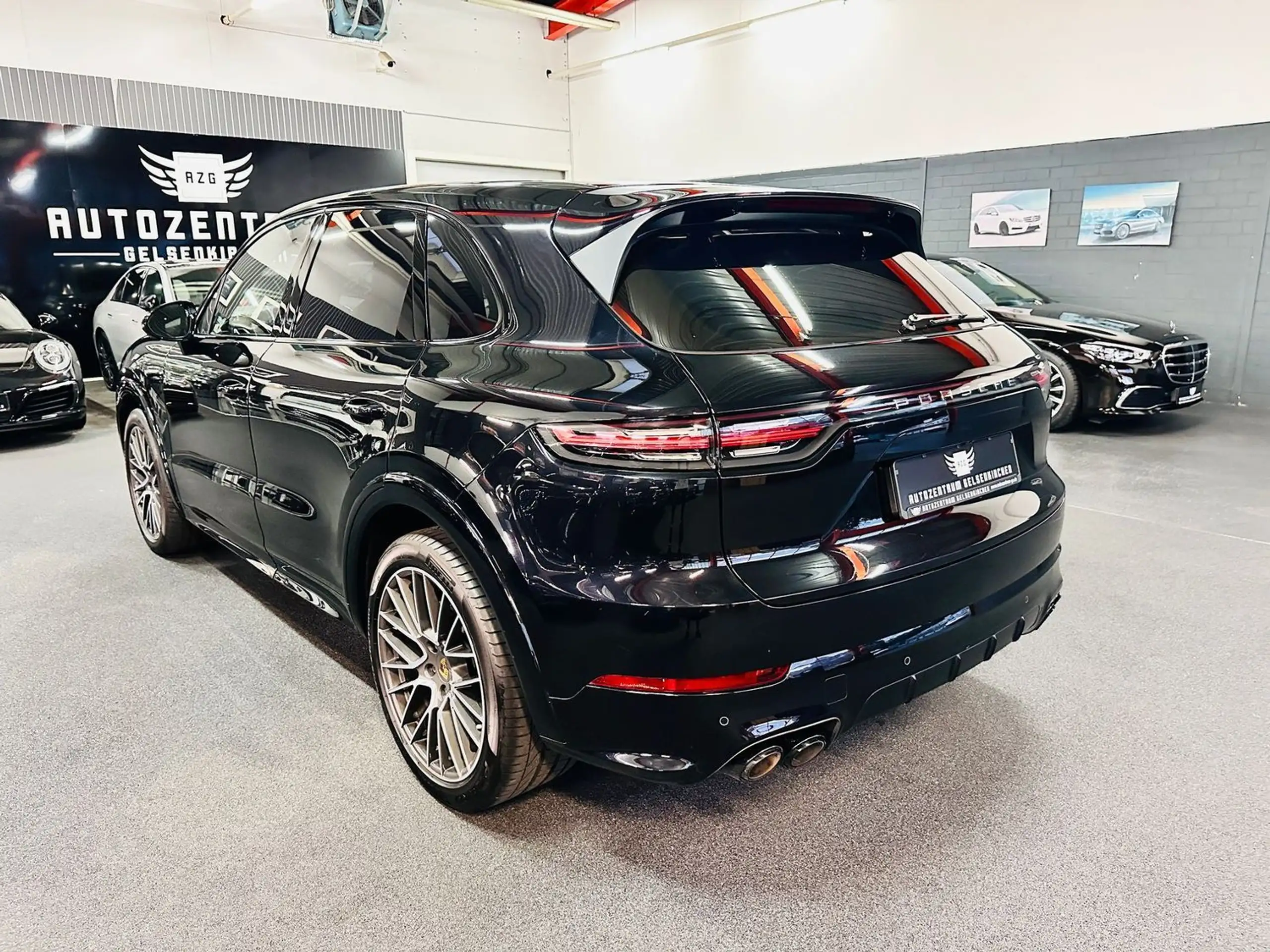 Porsche - Cayenne