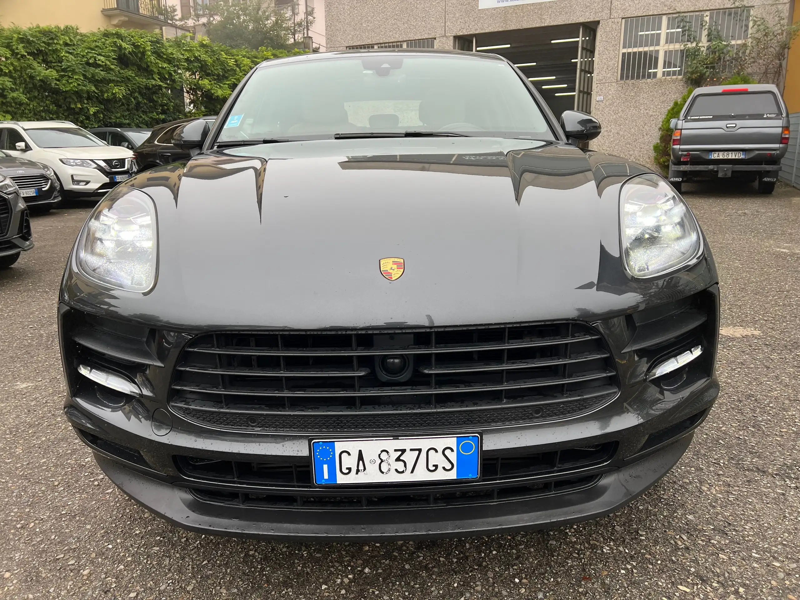 Porsche - Macan