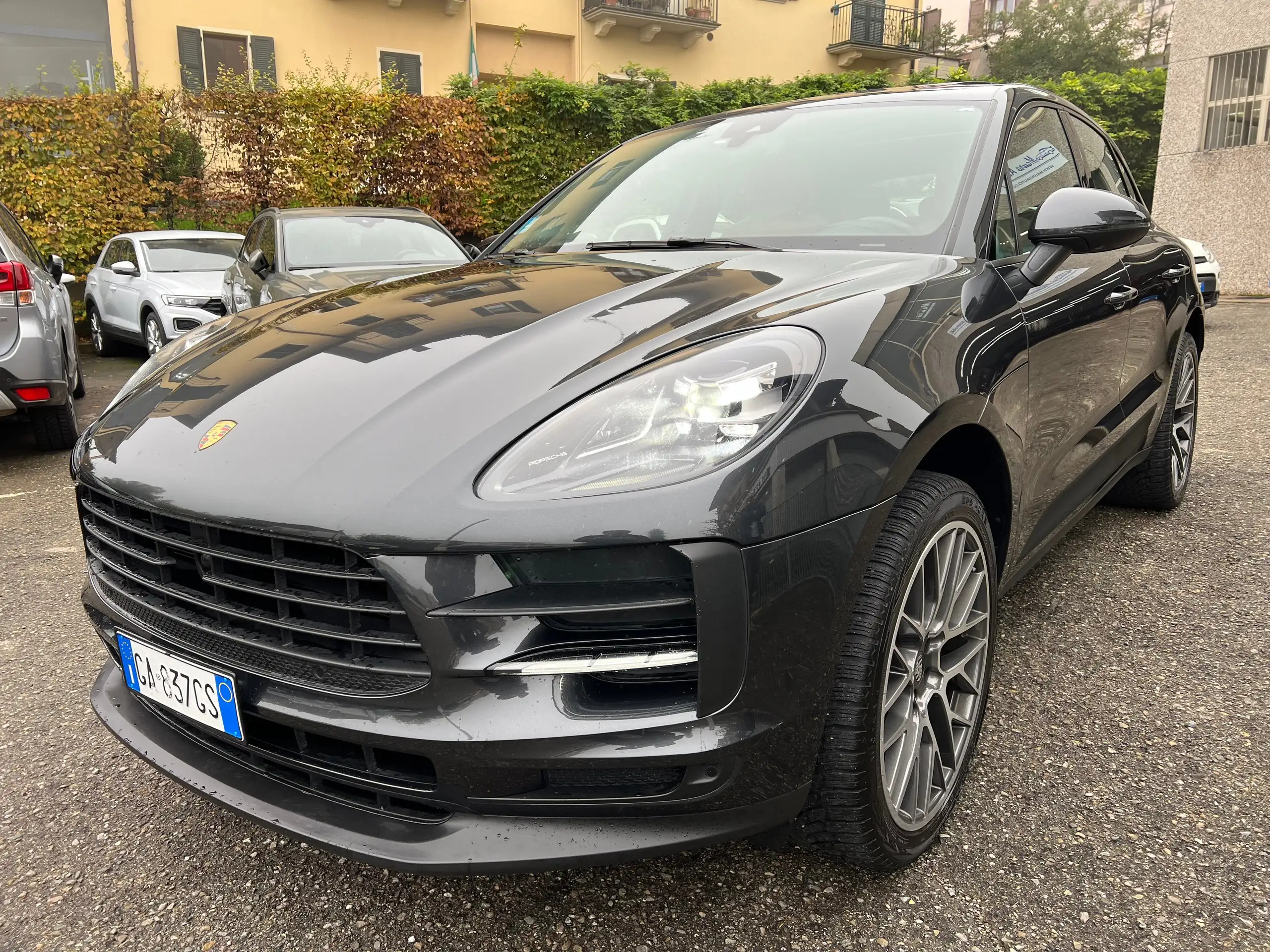 Porsche - Macan