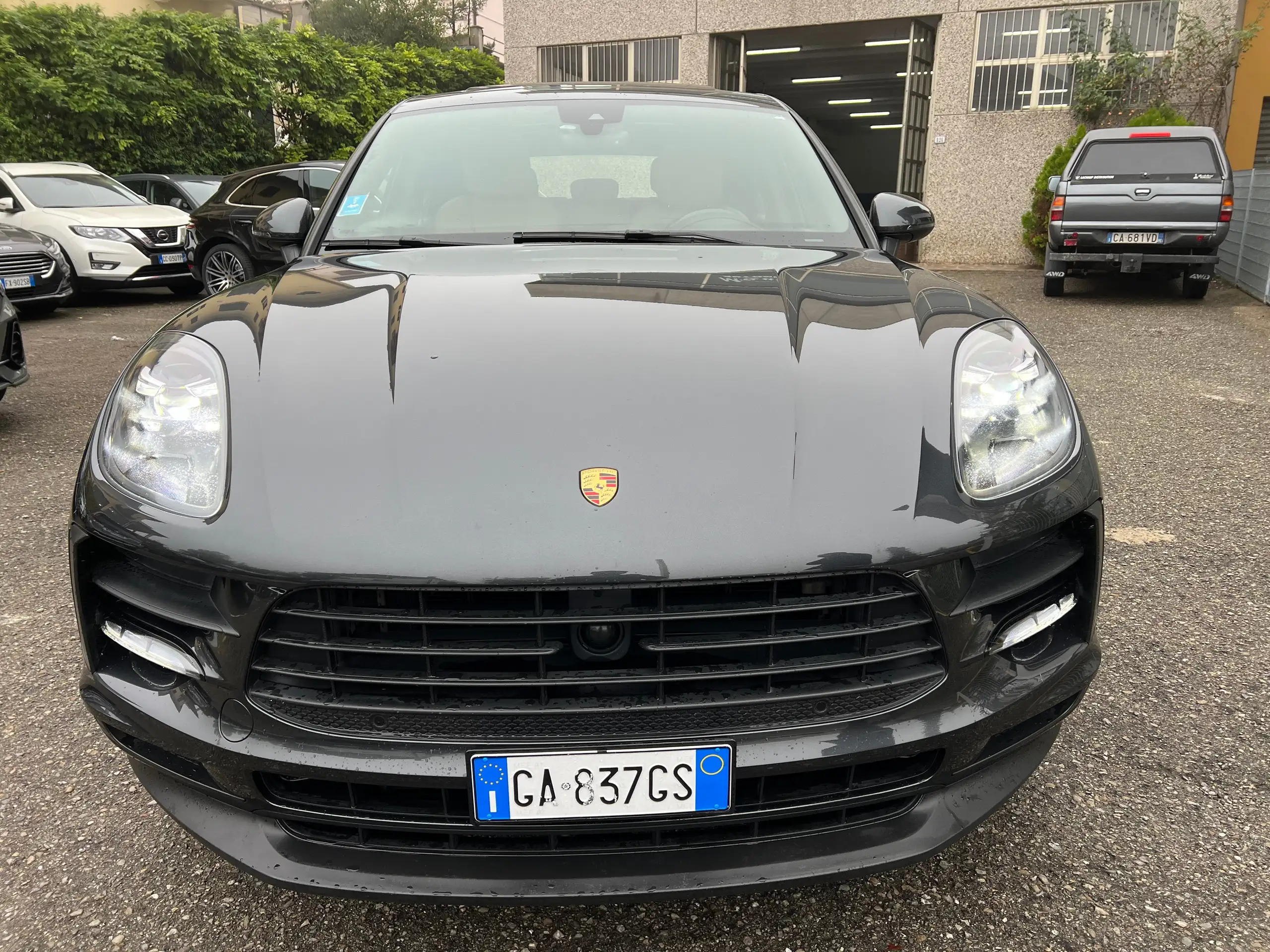 Porsche - Macan