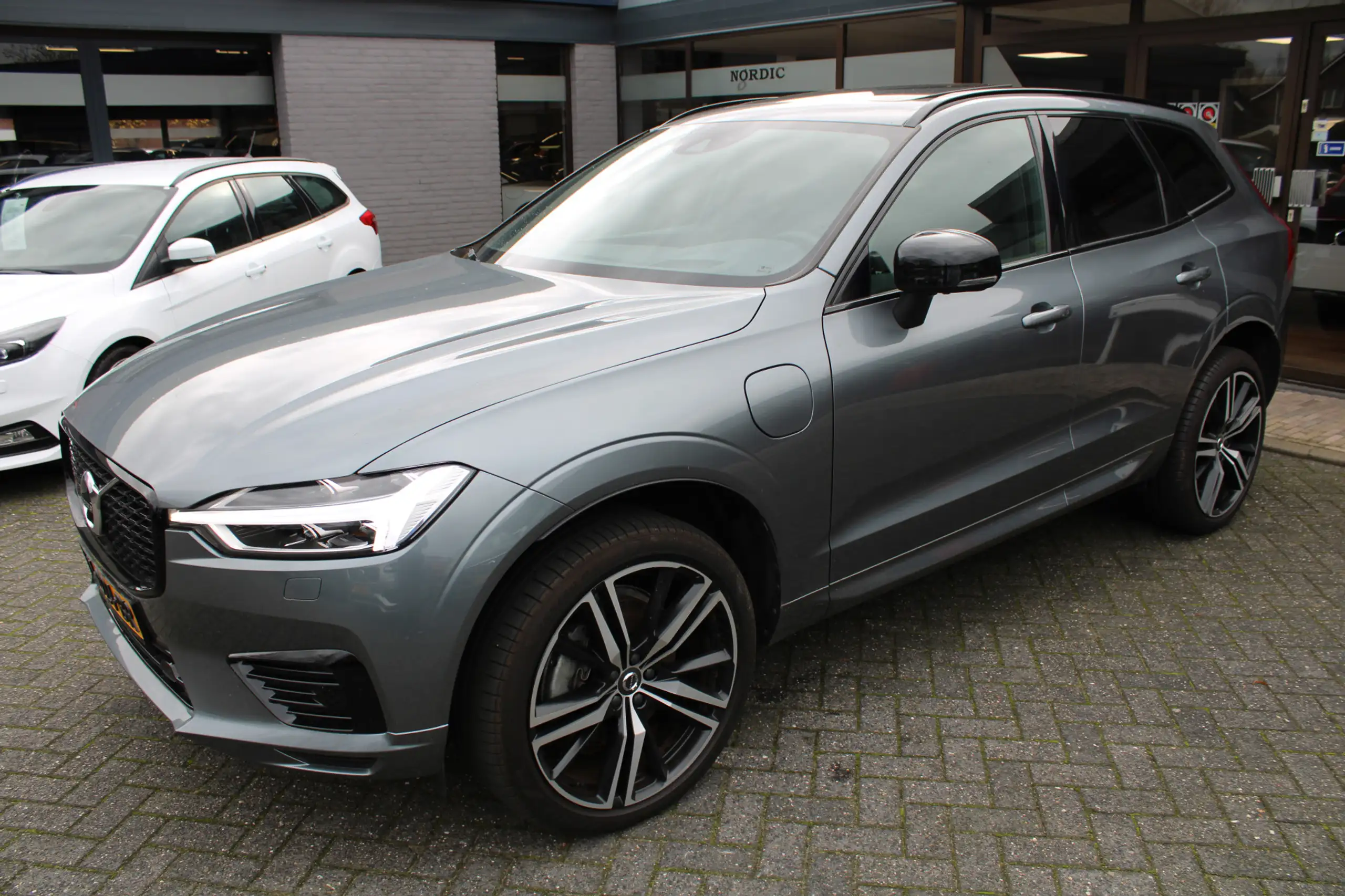 Volvo - XC60