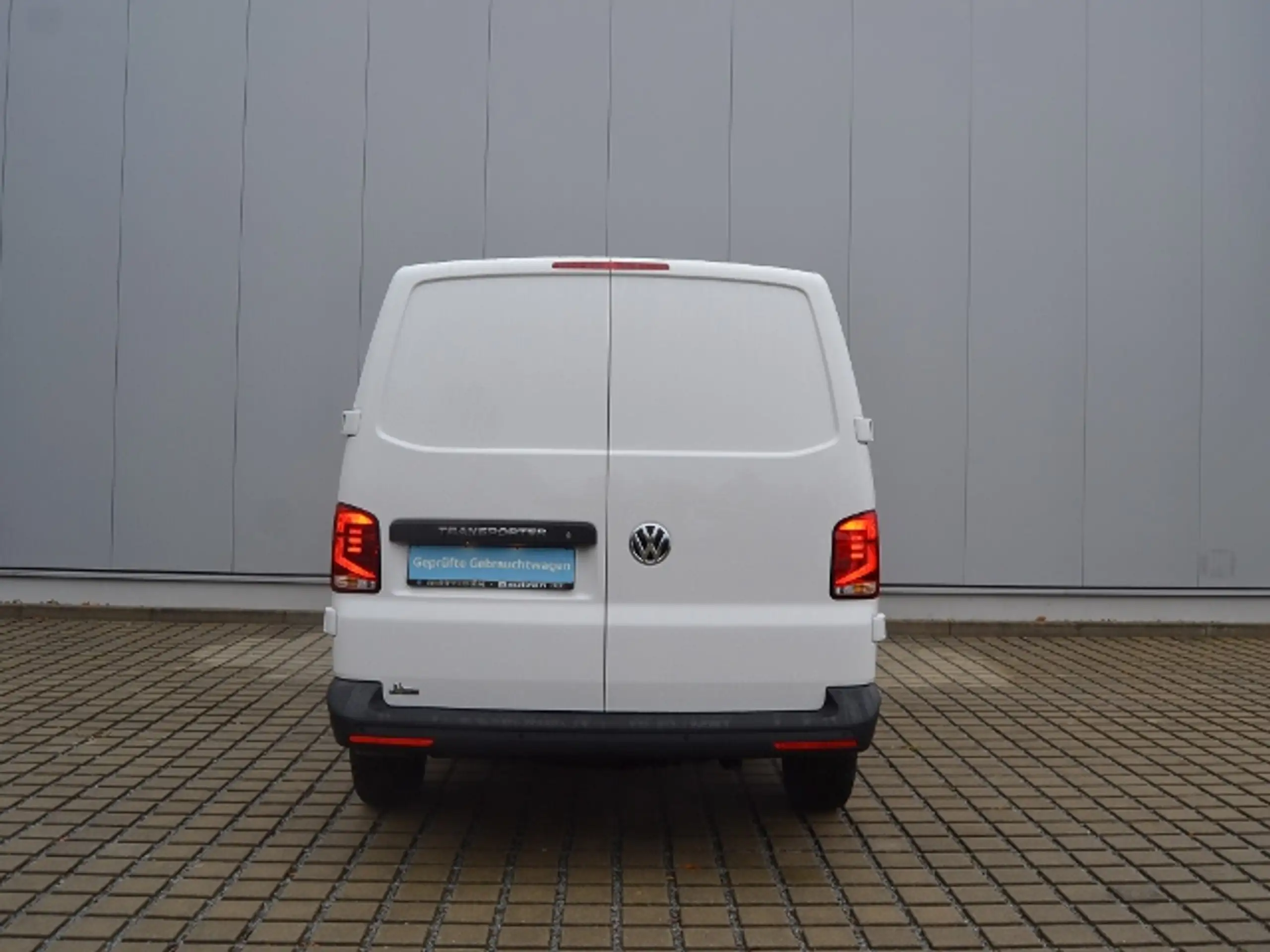 Volkswagen - T6.1 Transporter