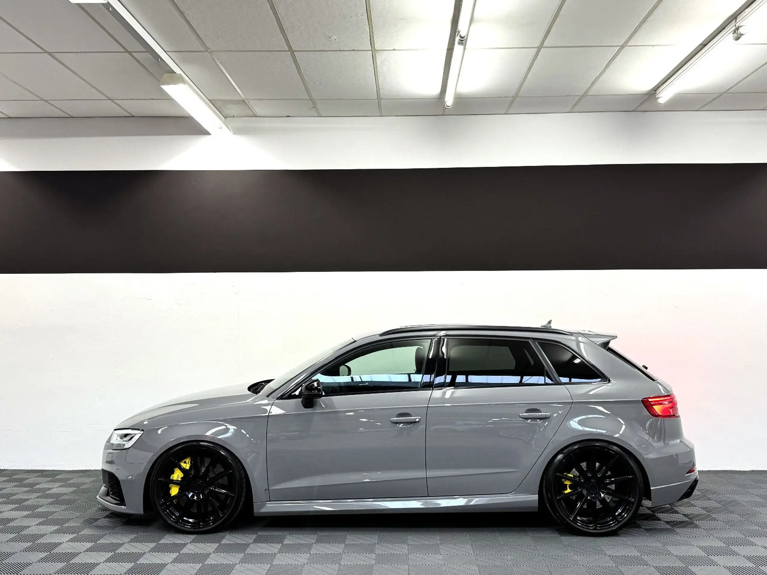 Audi - RS3