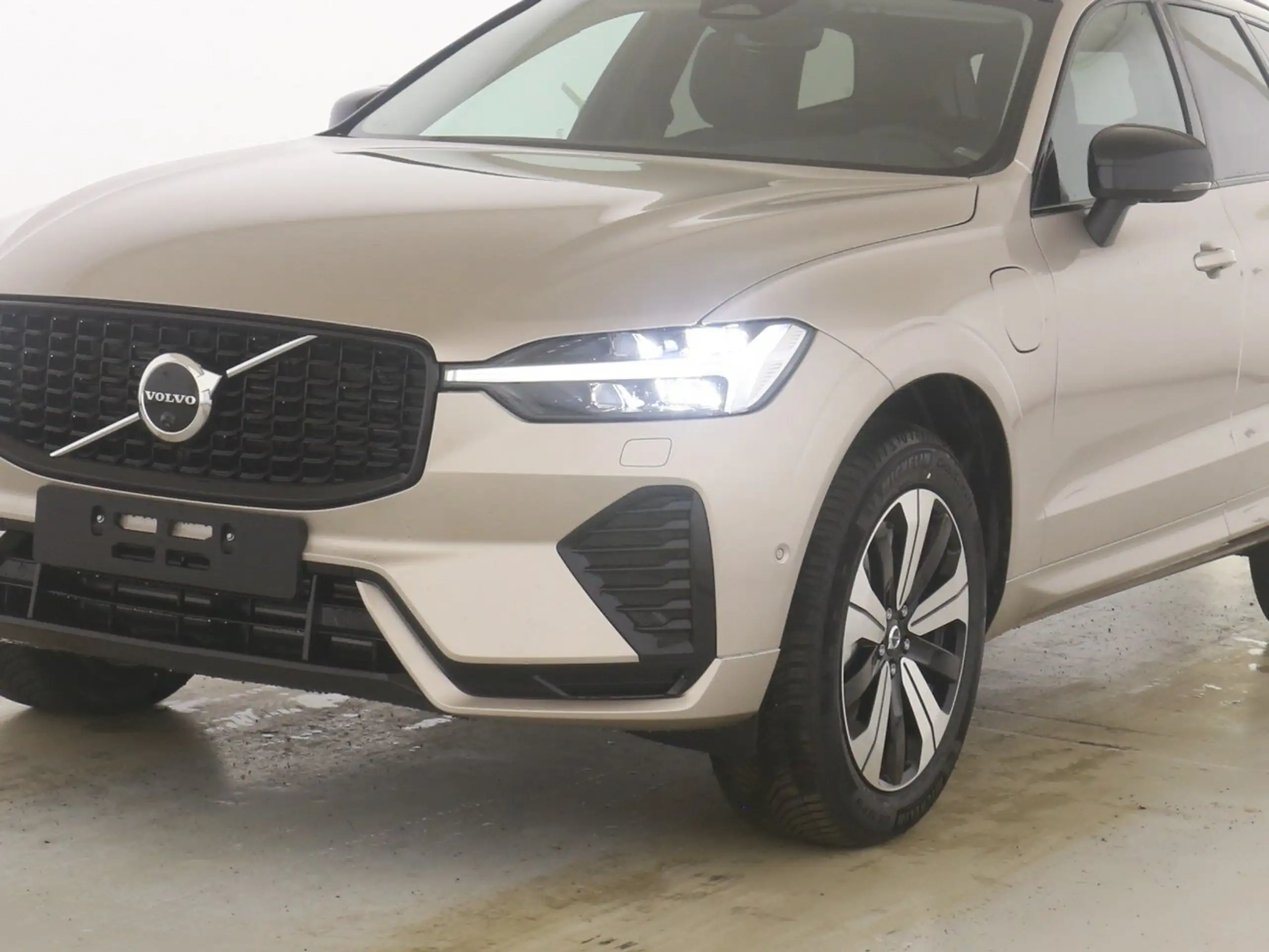 Volvo - XC60