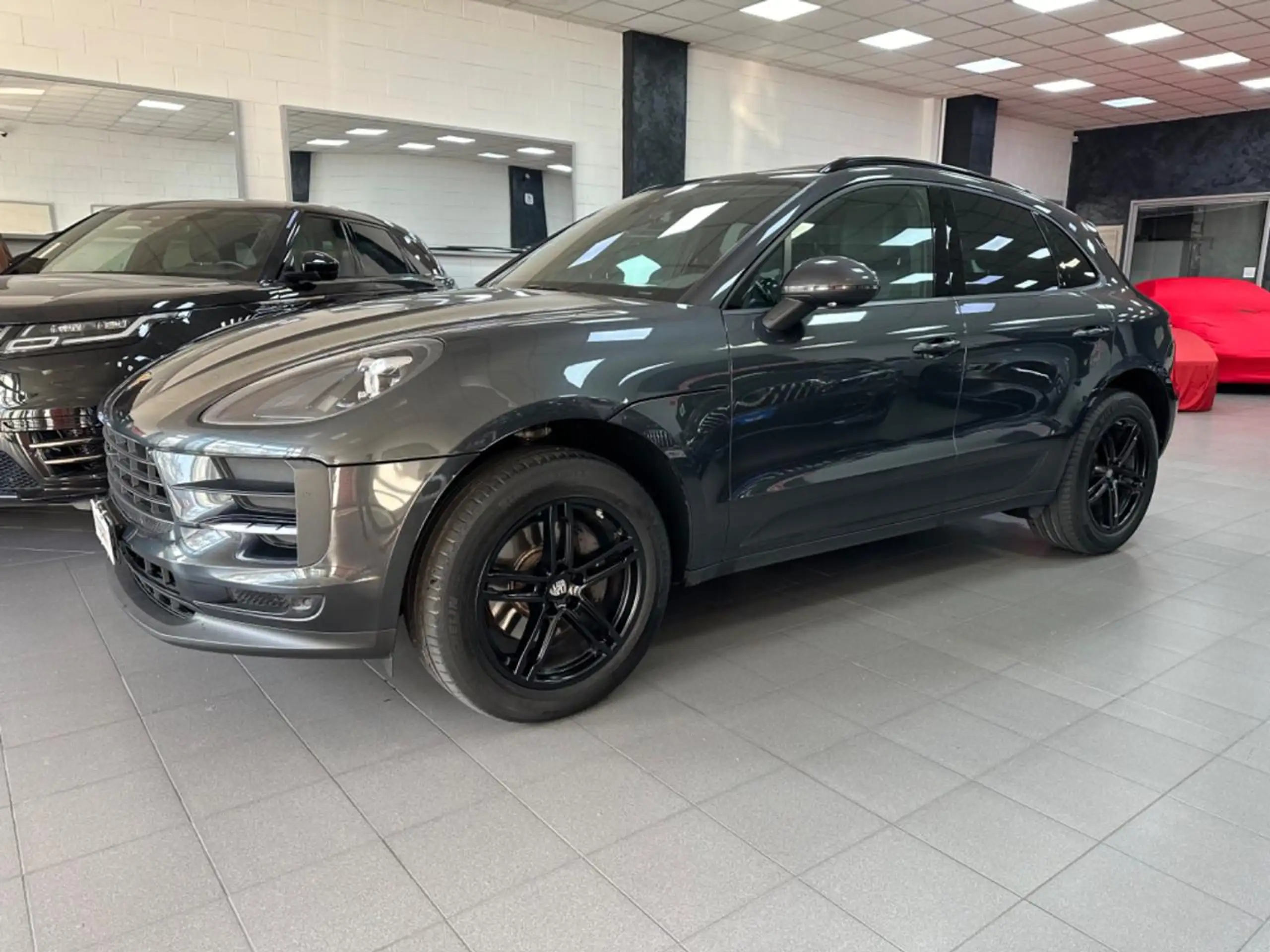 Porsche - Macan