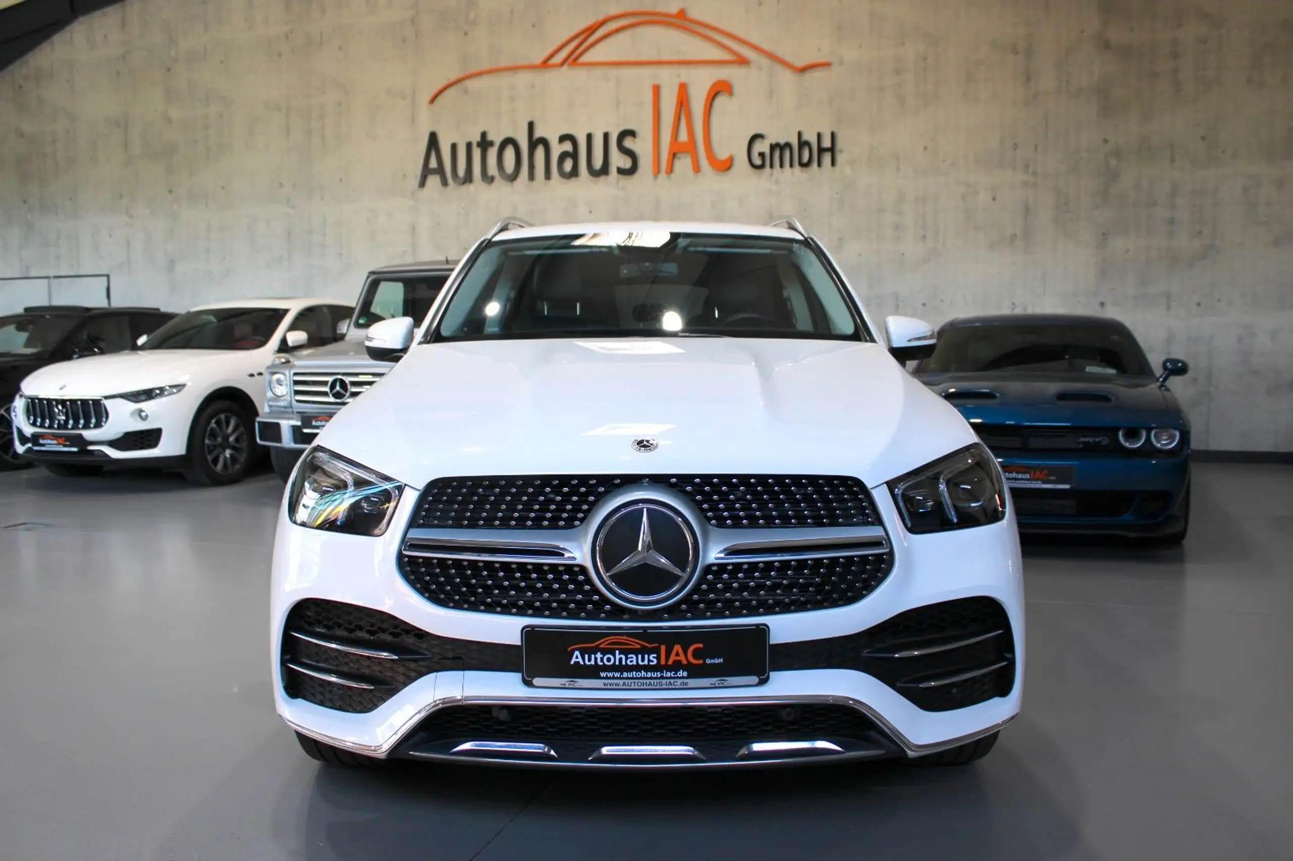 Mercedes-Benz - GLE 300