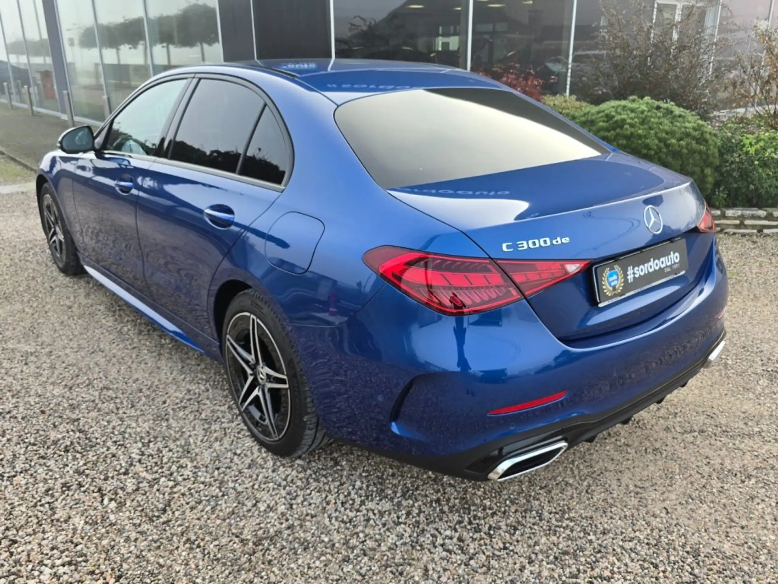 Mercedes-Benz - C 300