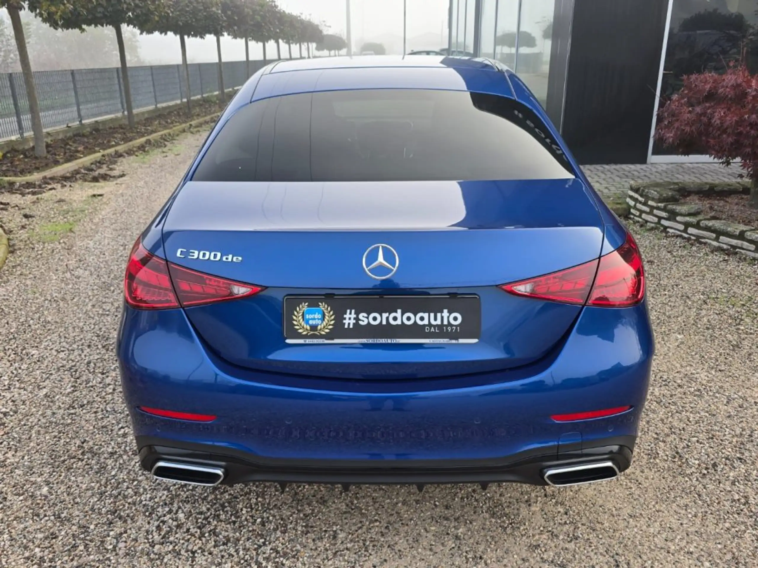 Mercedes-Benz - C 300