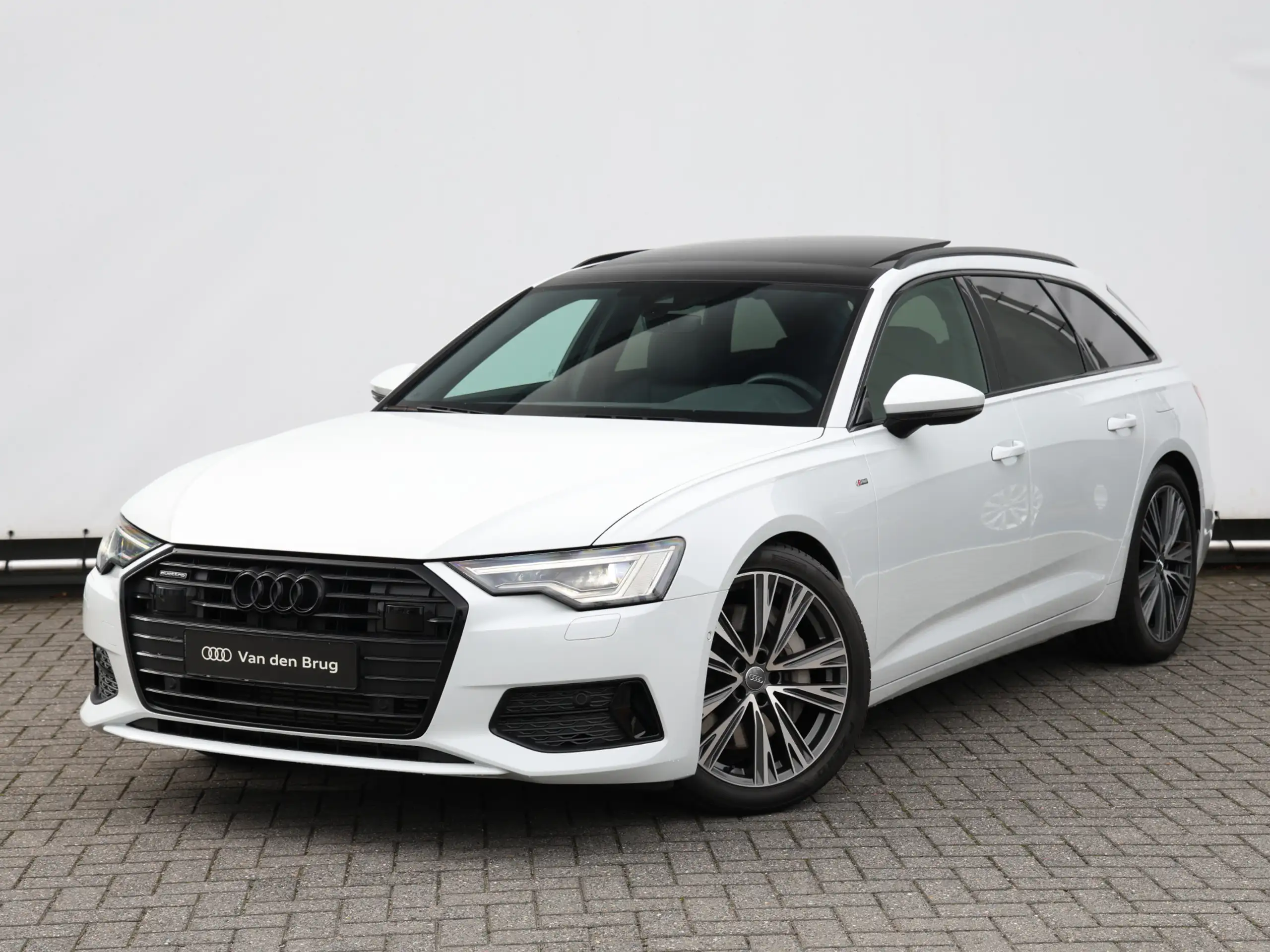 Audi - A6