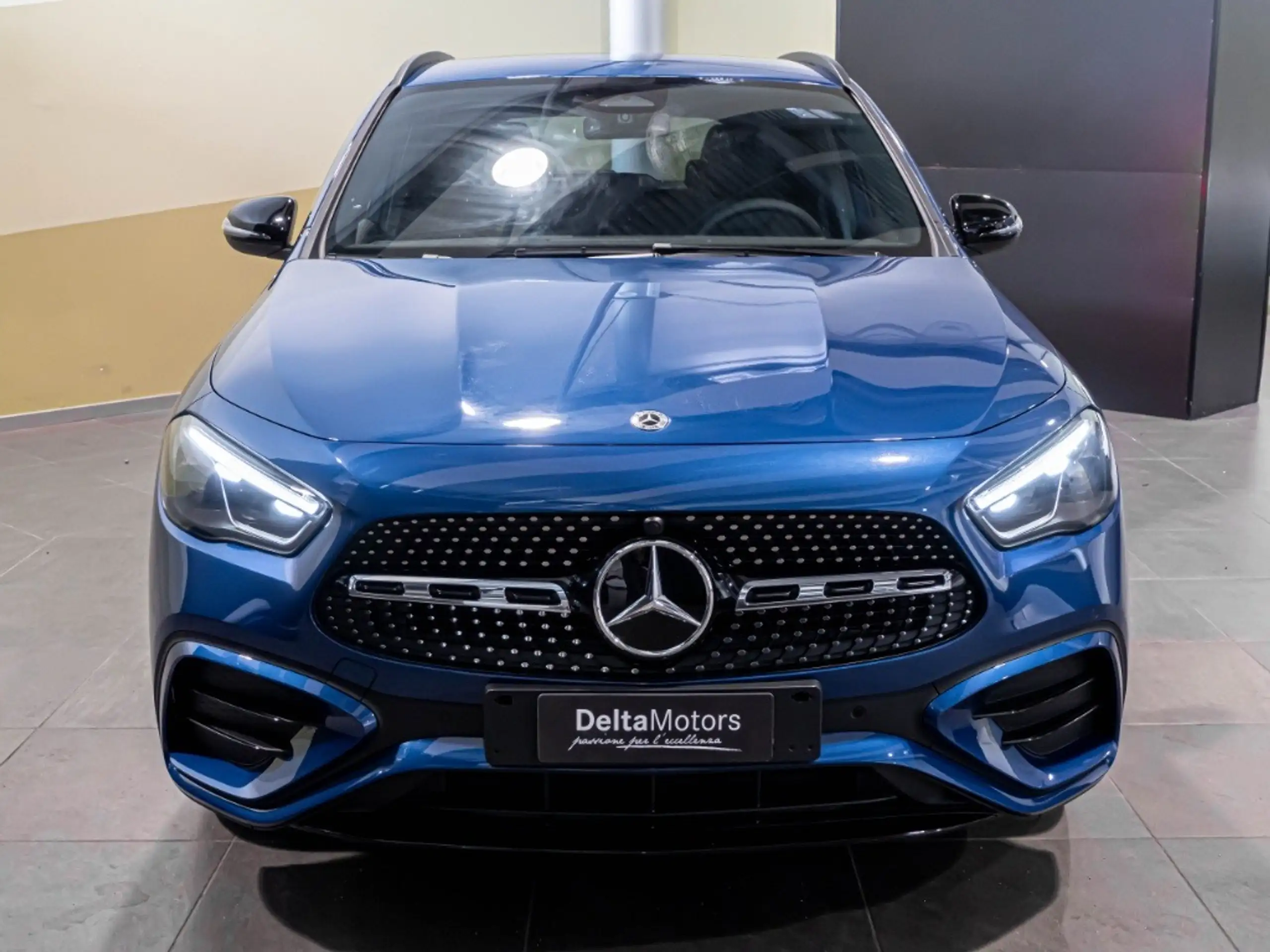 Mercedes-Benz - GLA 200