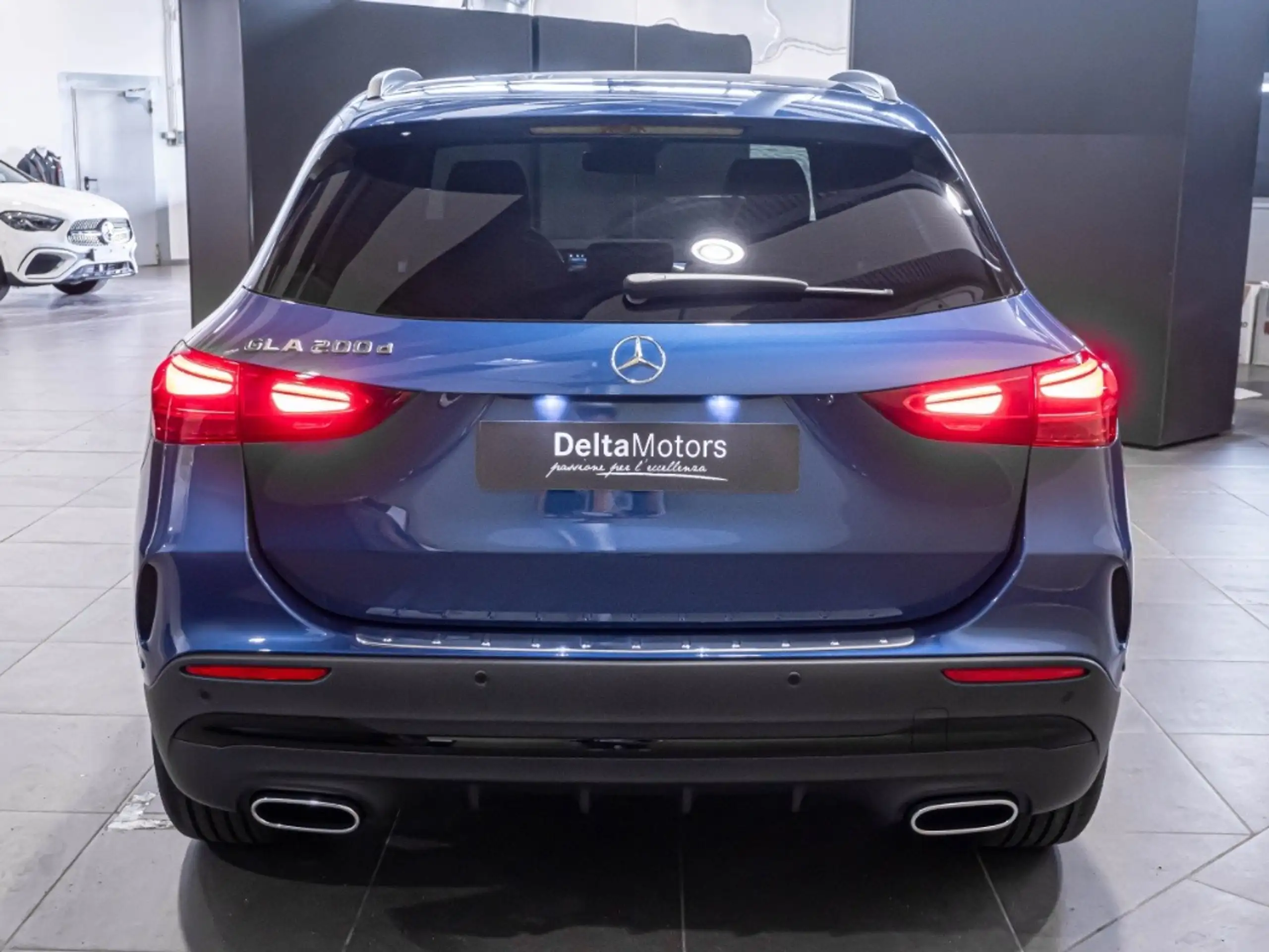 Mercedes-Benz - GLA 200