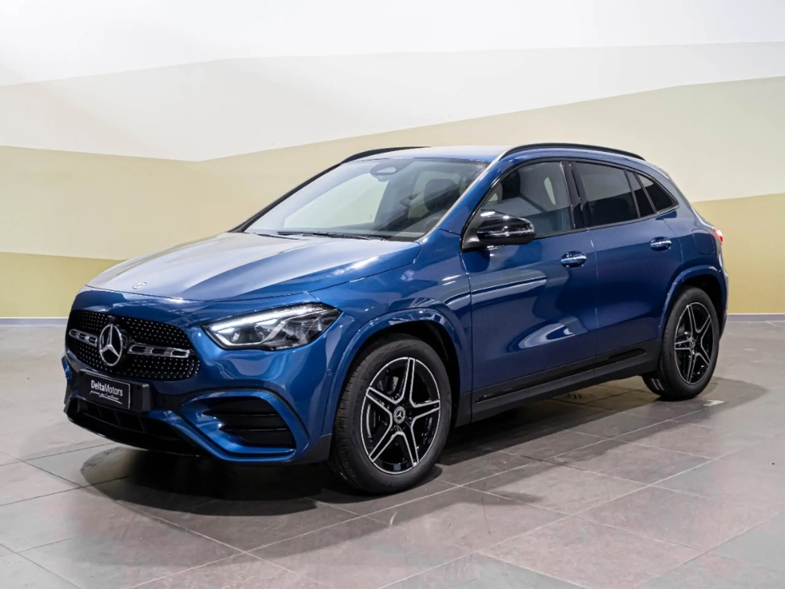 Mercedes-Benz - GLA 200