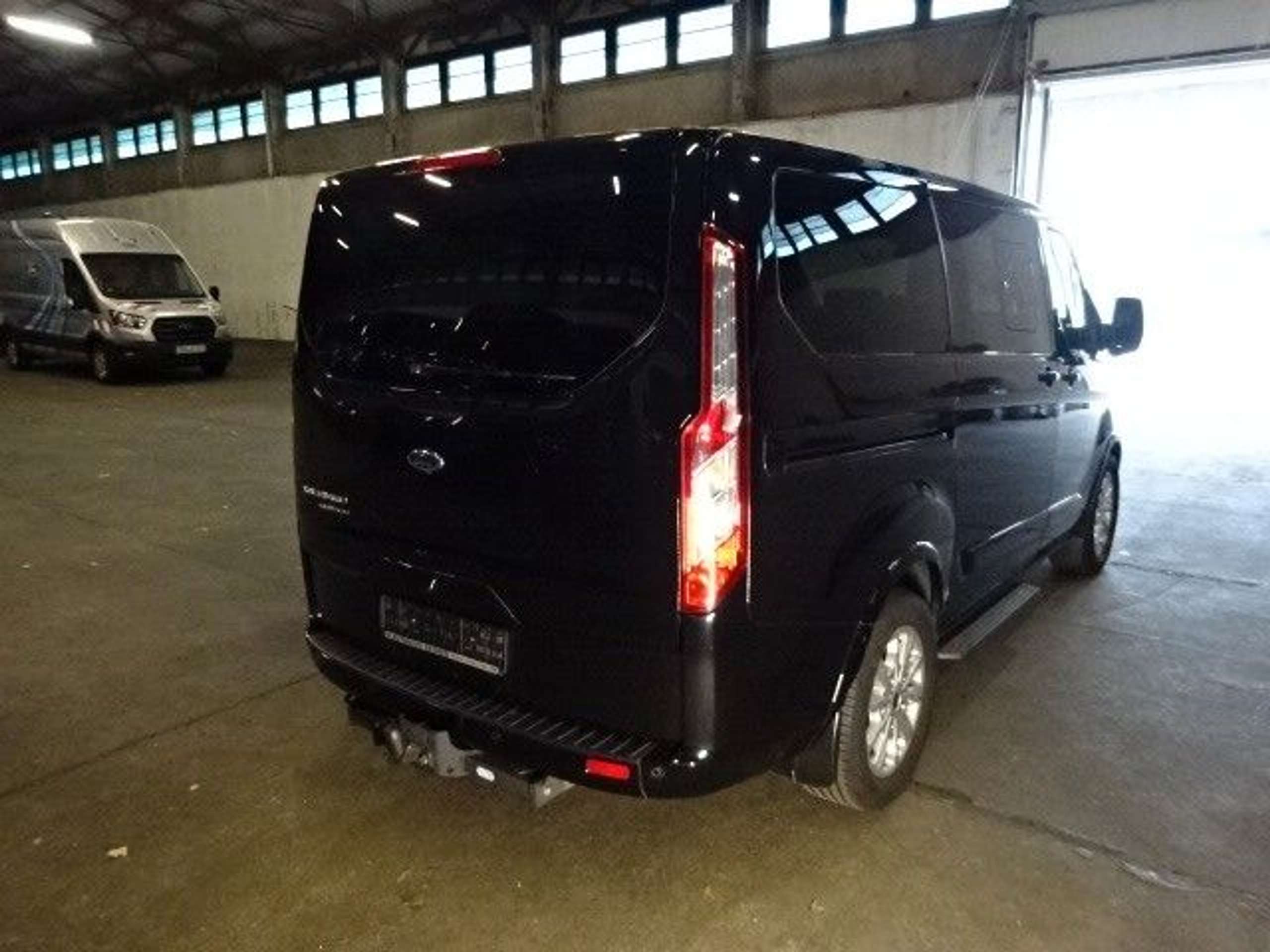 Ford - Tourneo Custom