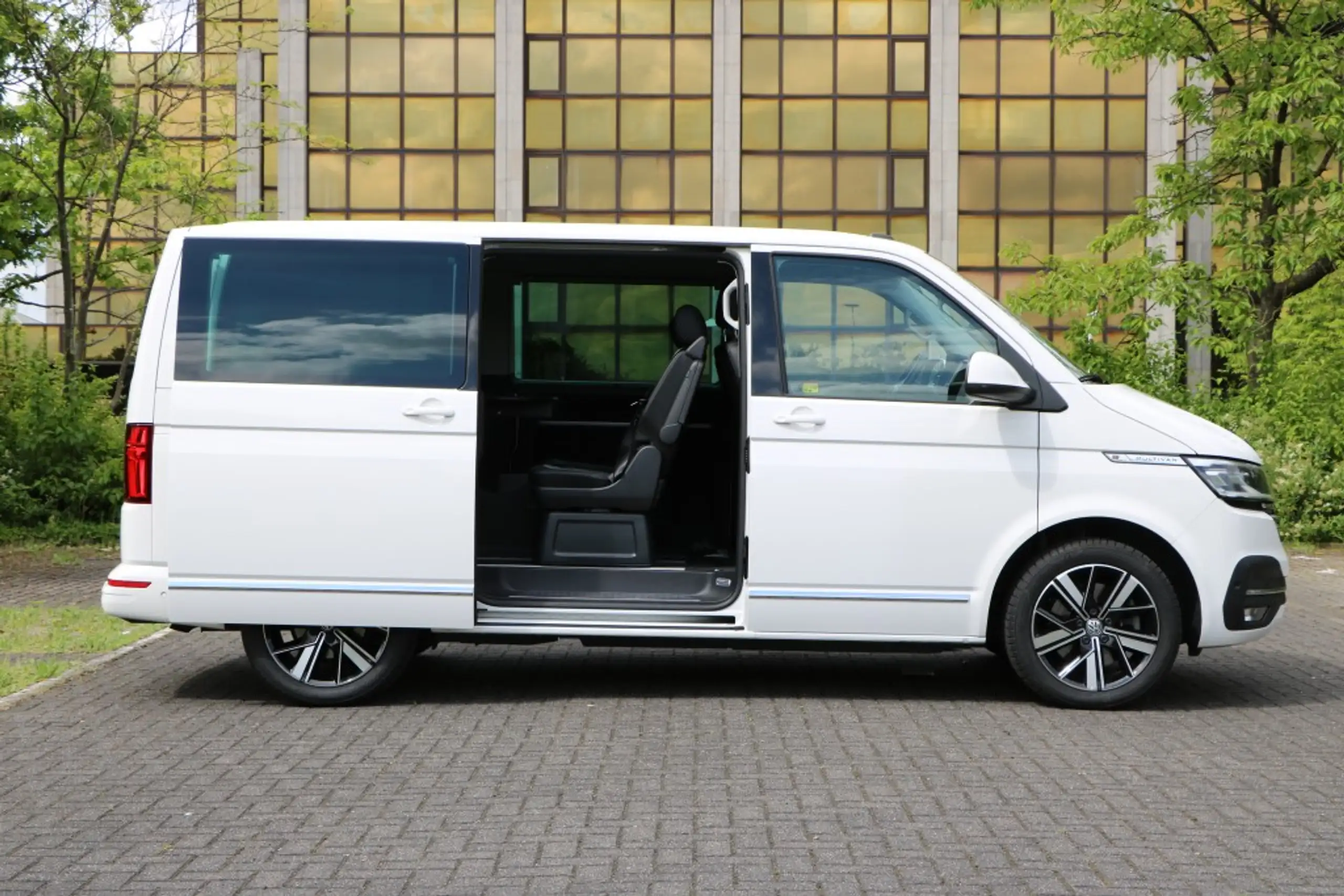 Volkswagen - T6 Multivan