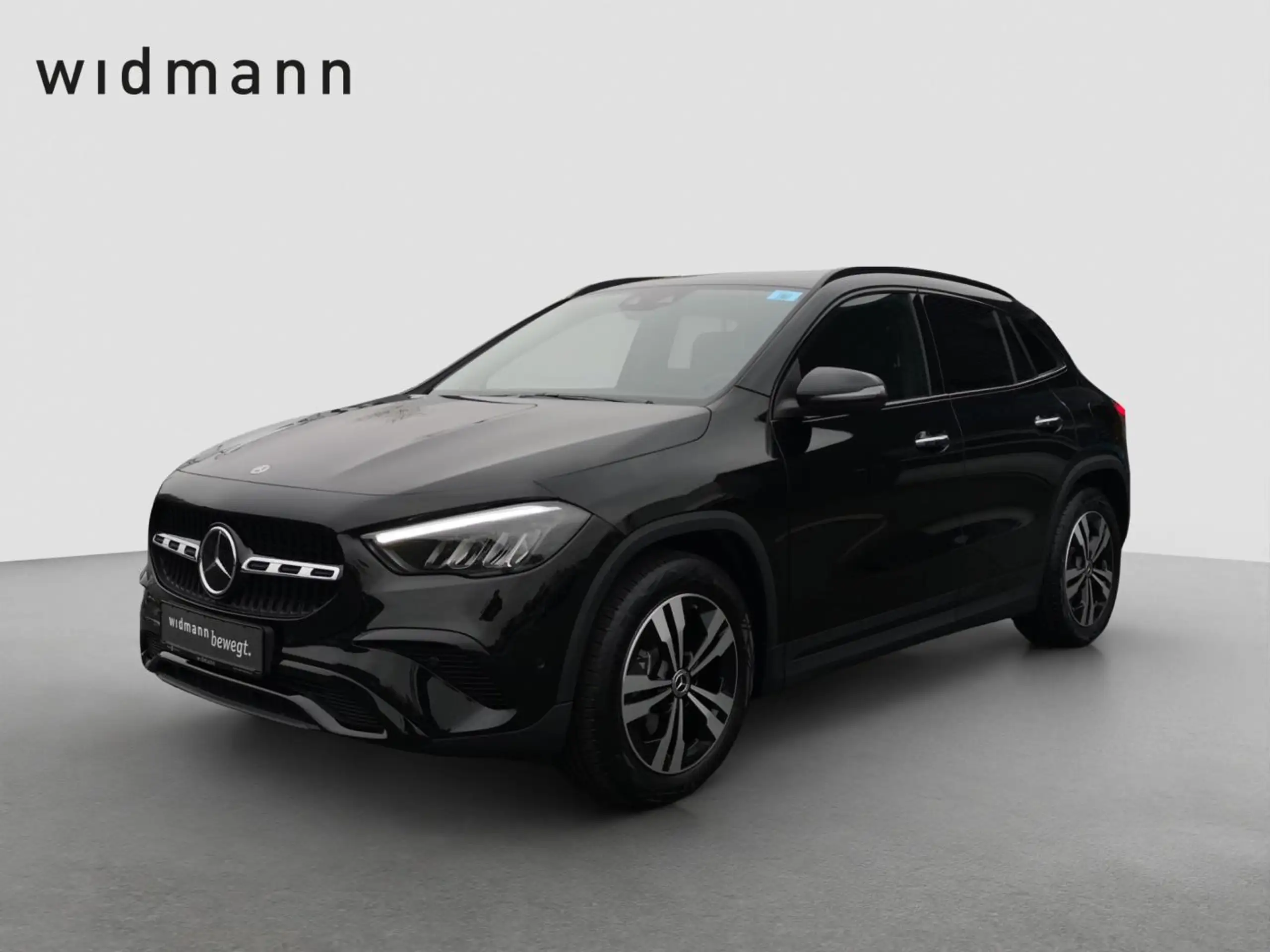 Mercedes-Benz - GLA 220