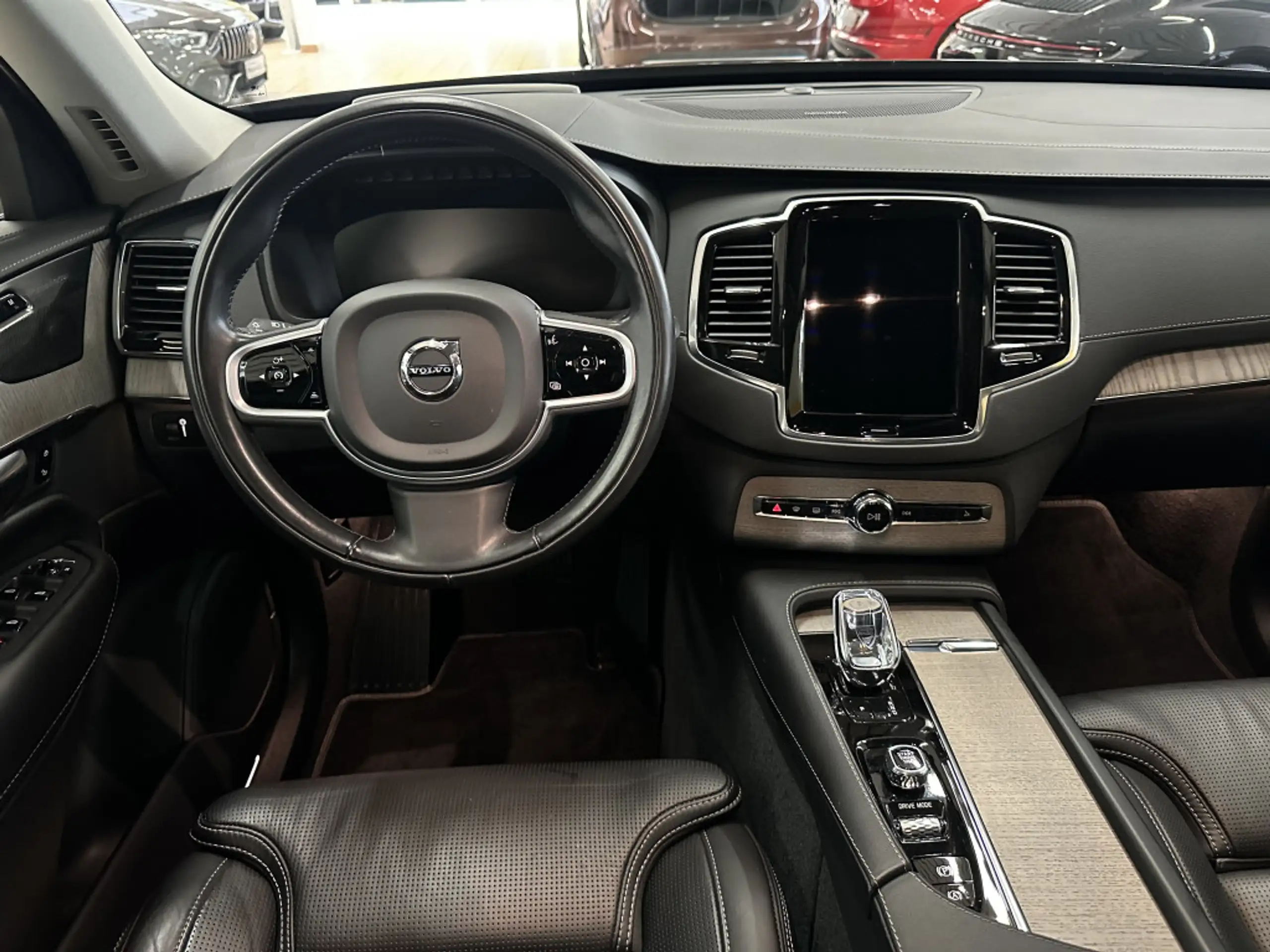 Volvo - XC90