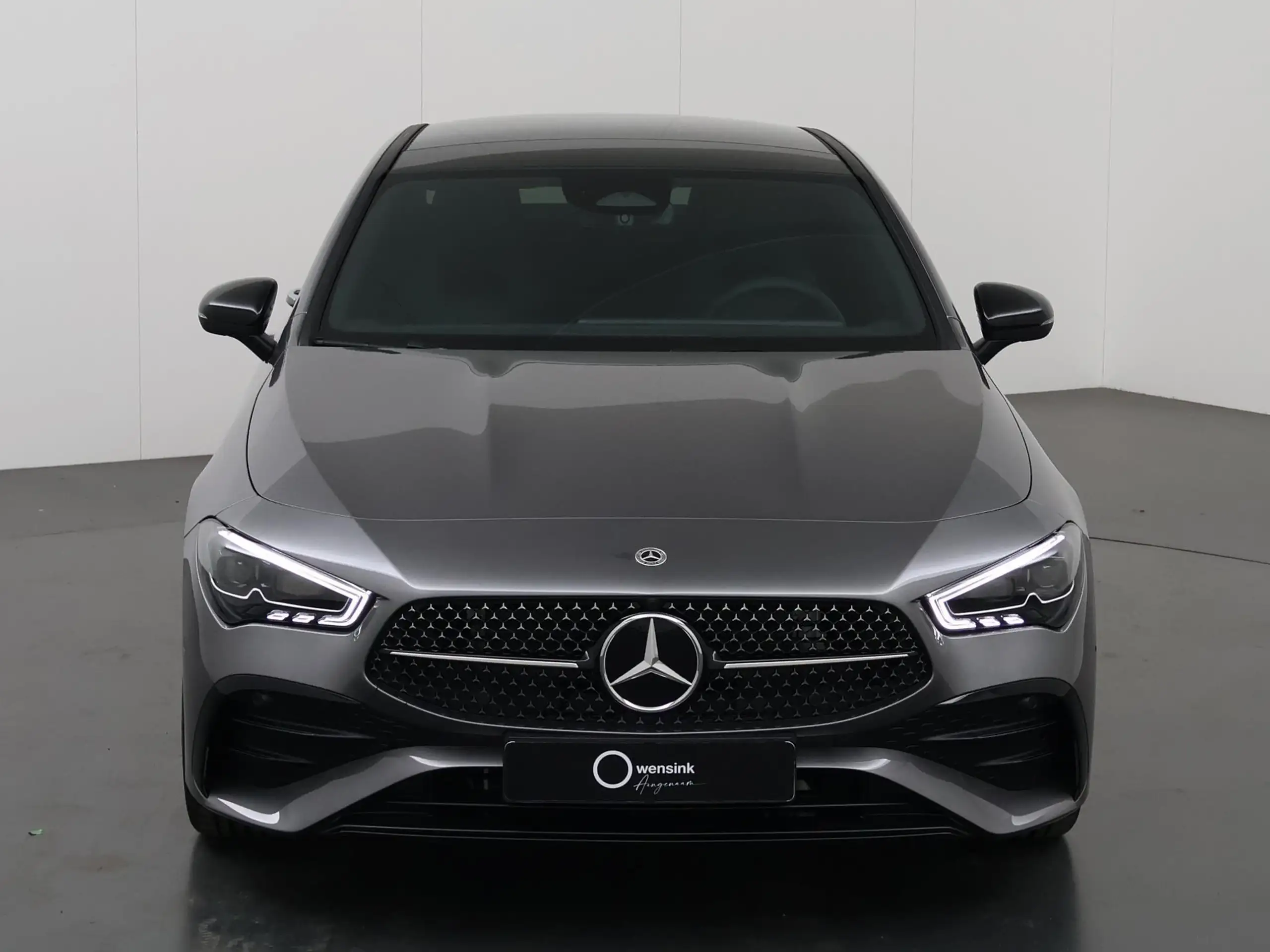 Mercedes-Benz - CLA 180