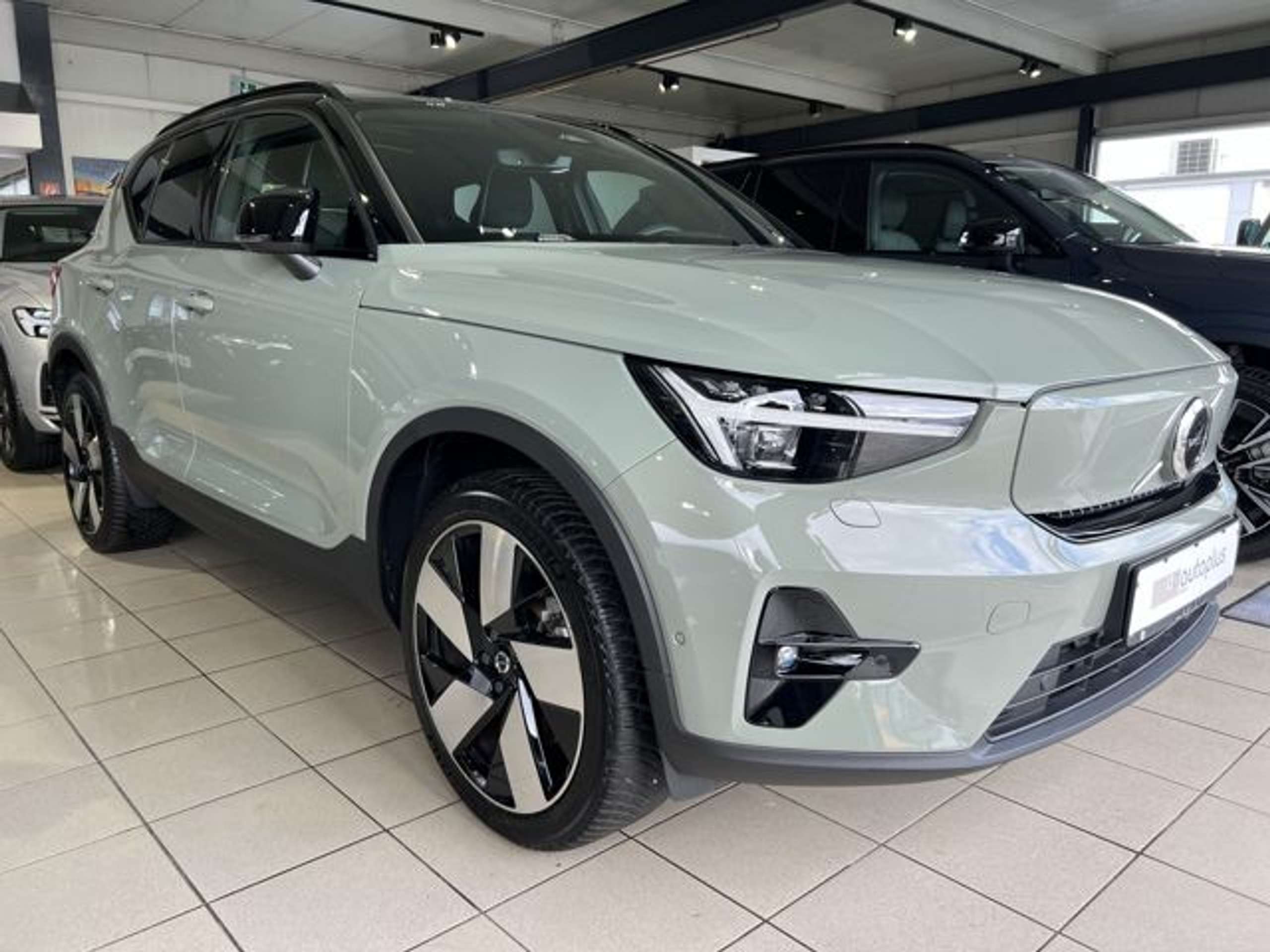 Volvo - XC40