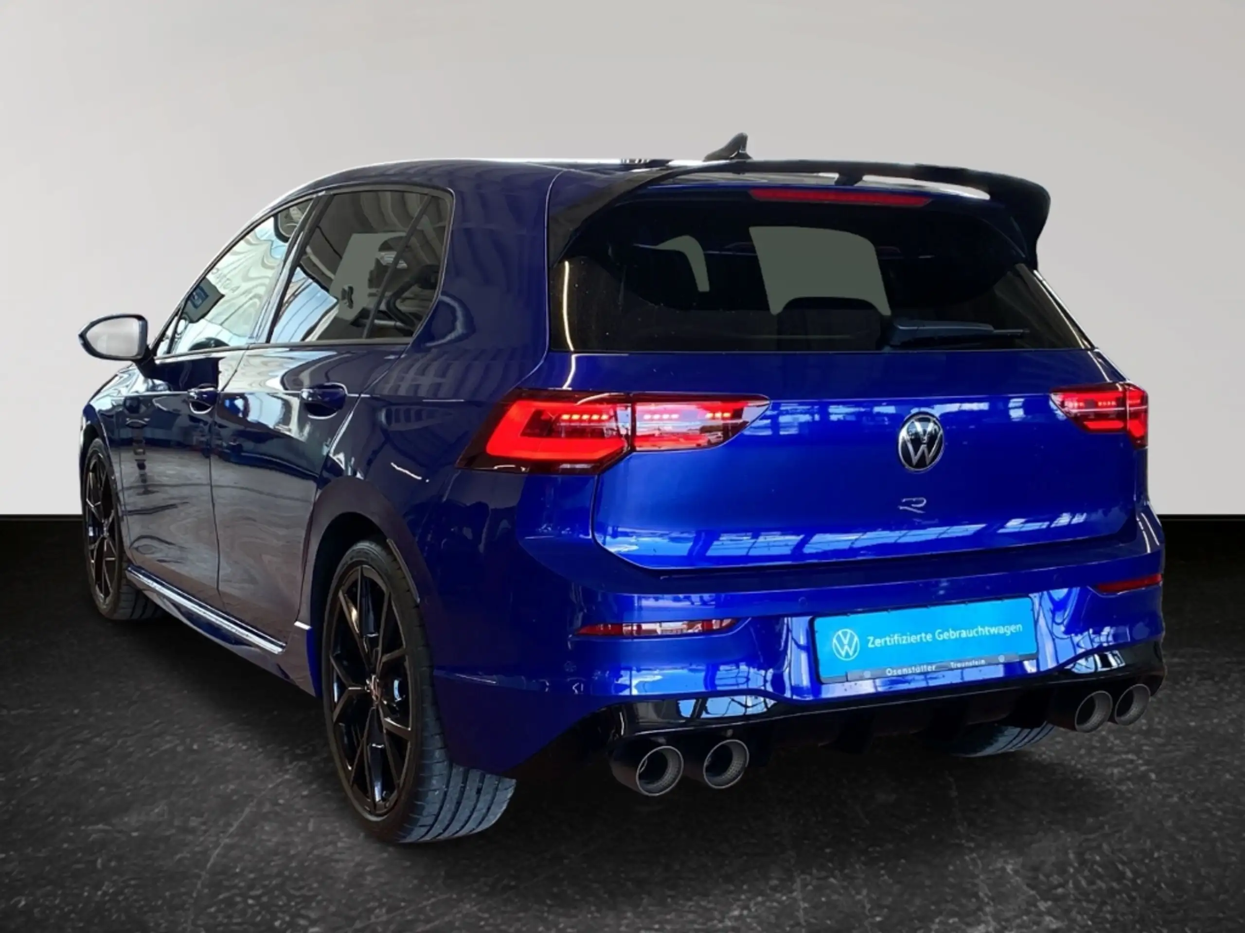 Volkswagen - Golf R