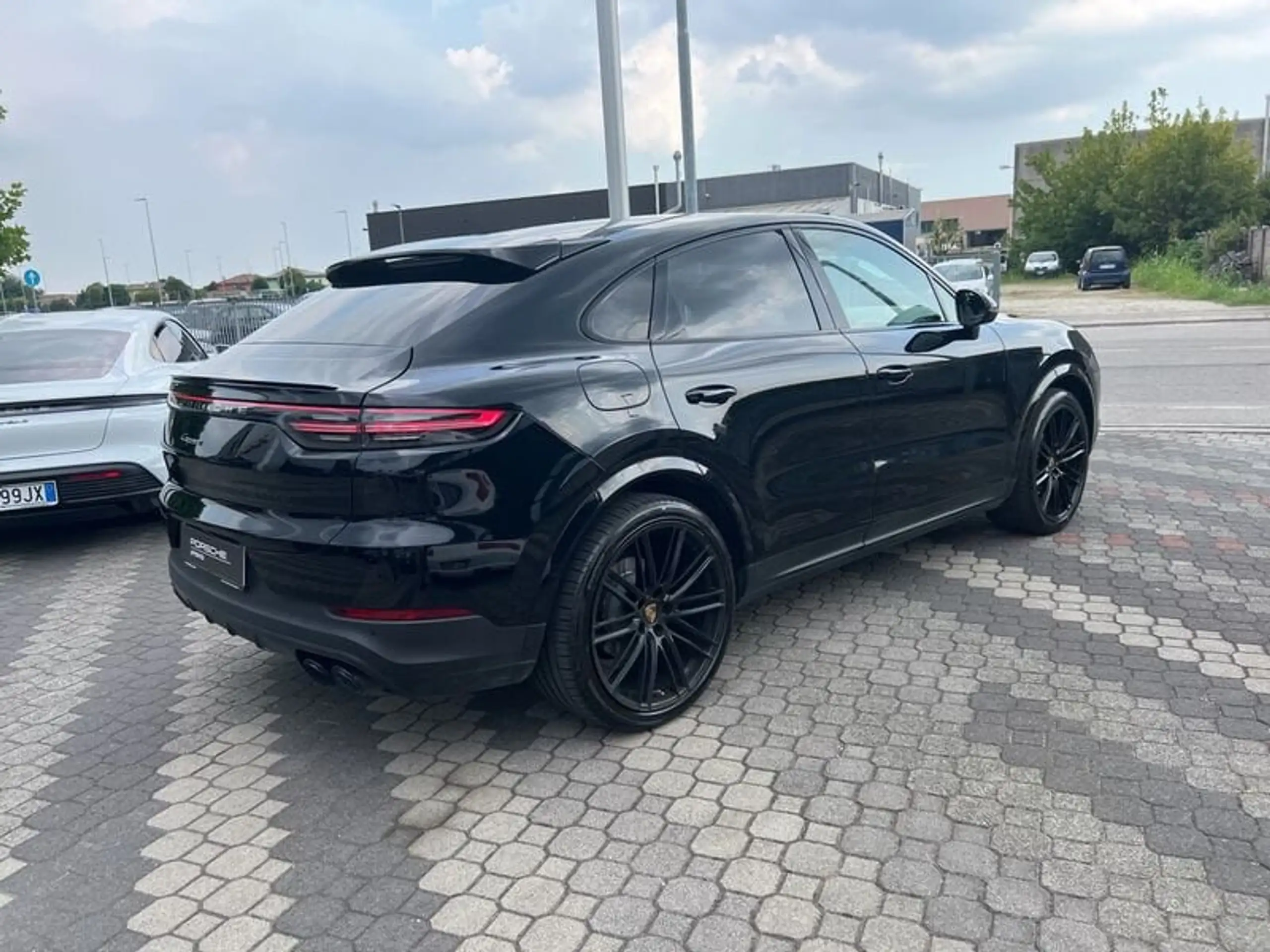 Porsche - Cayenne