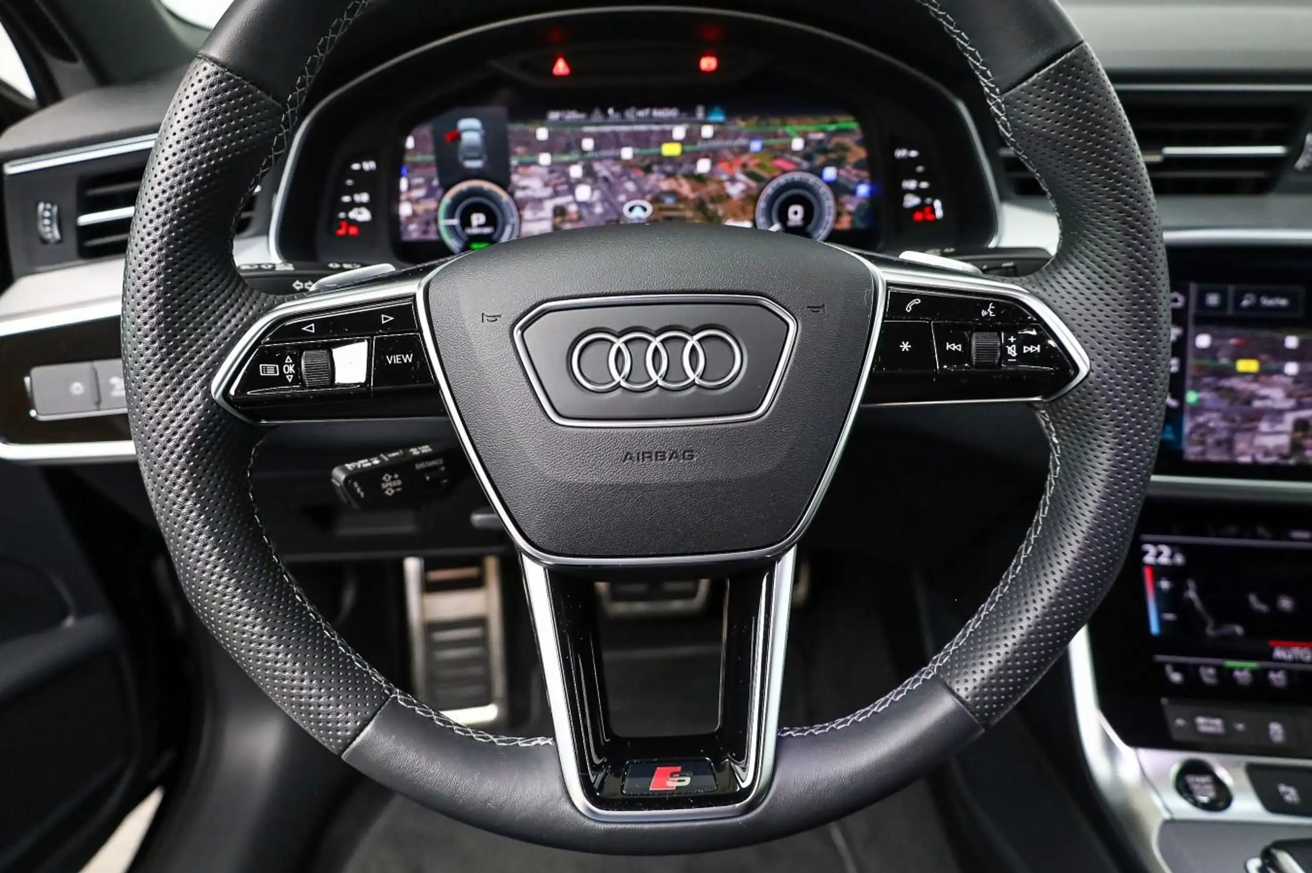 Audi - A6