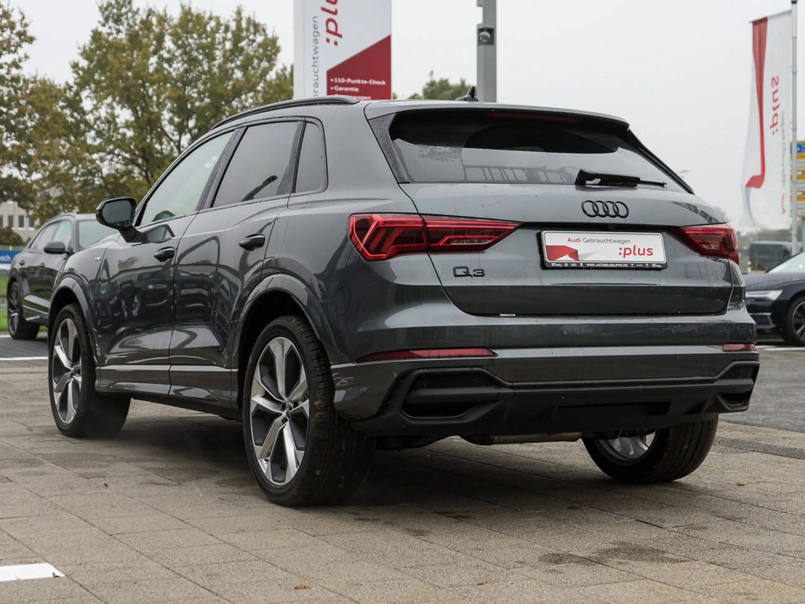 Audi - Q3