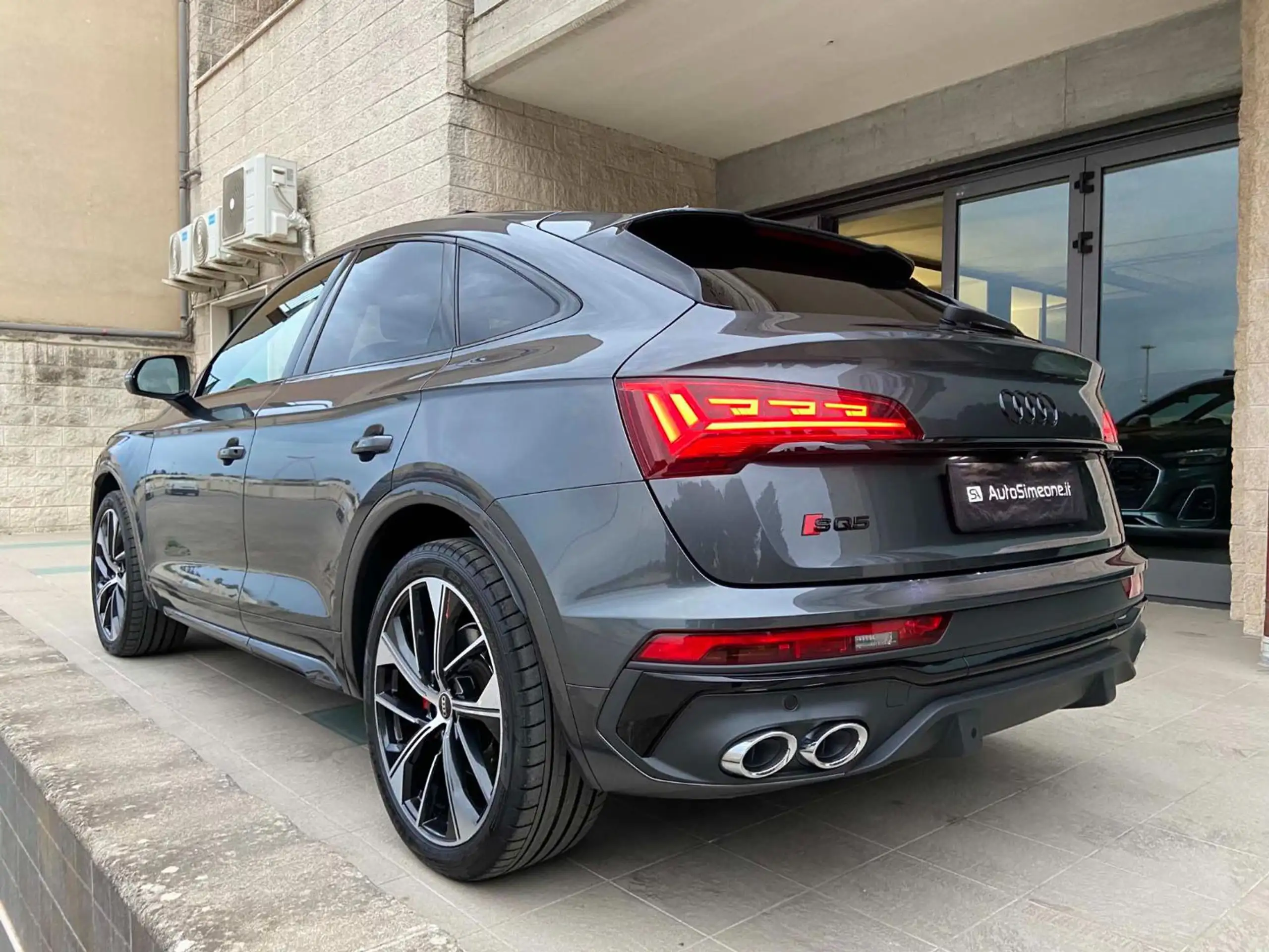 Audi - SQ5