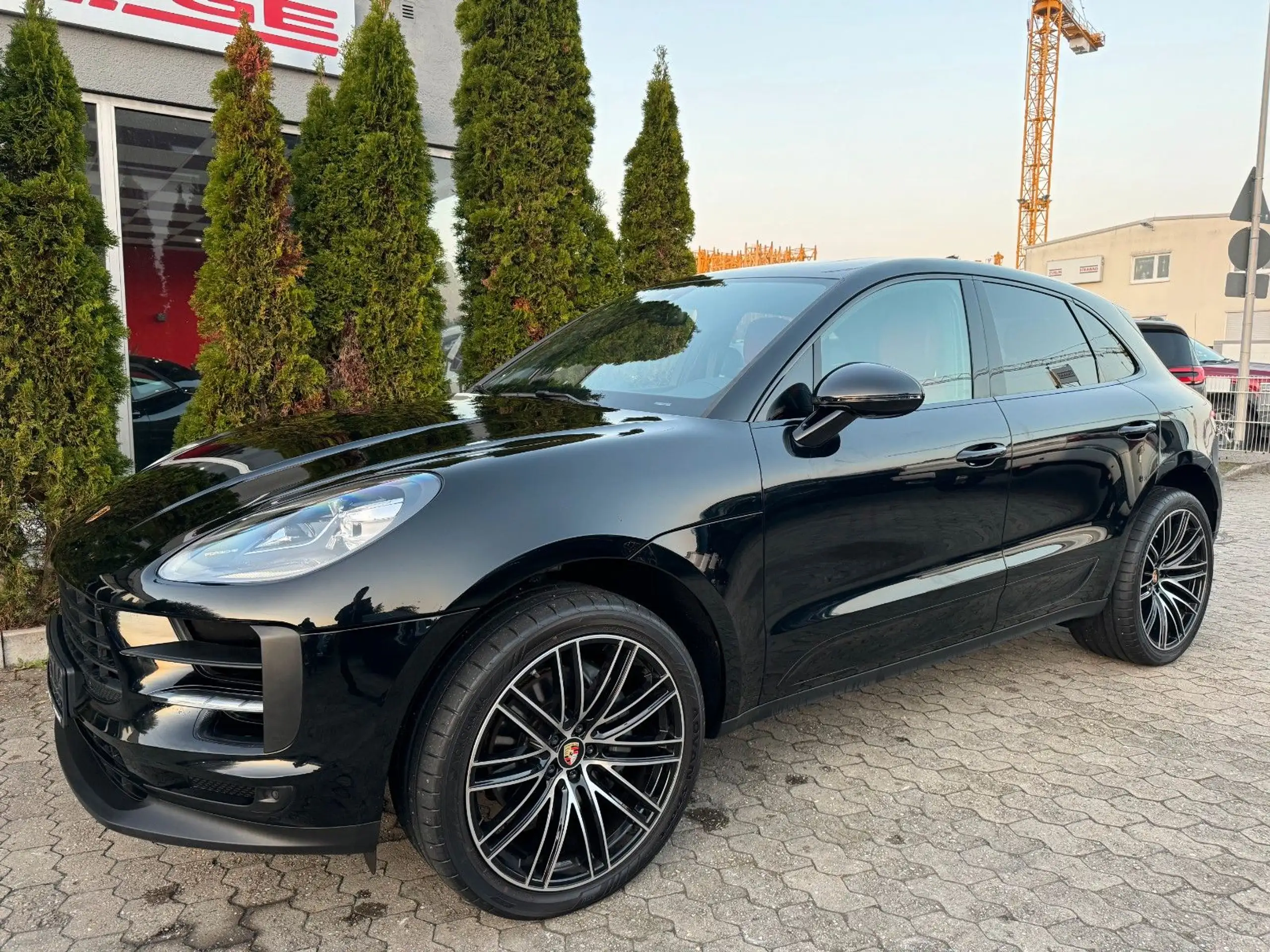 Porsche - Macan