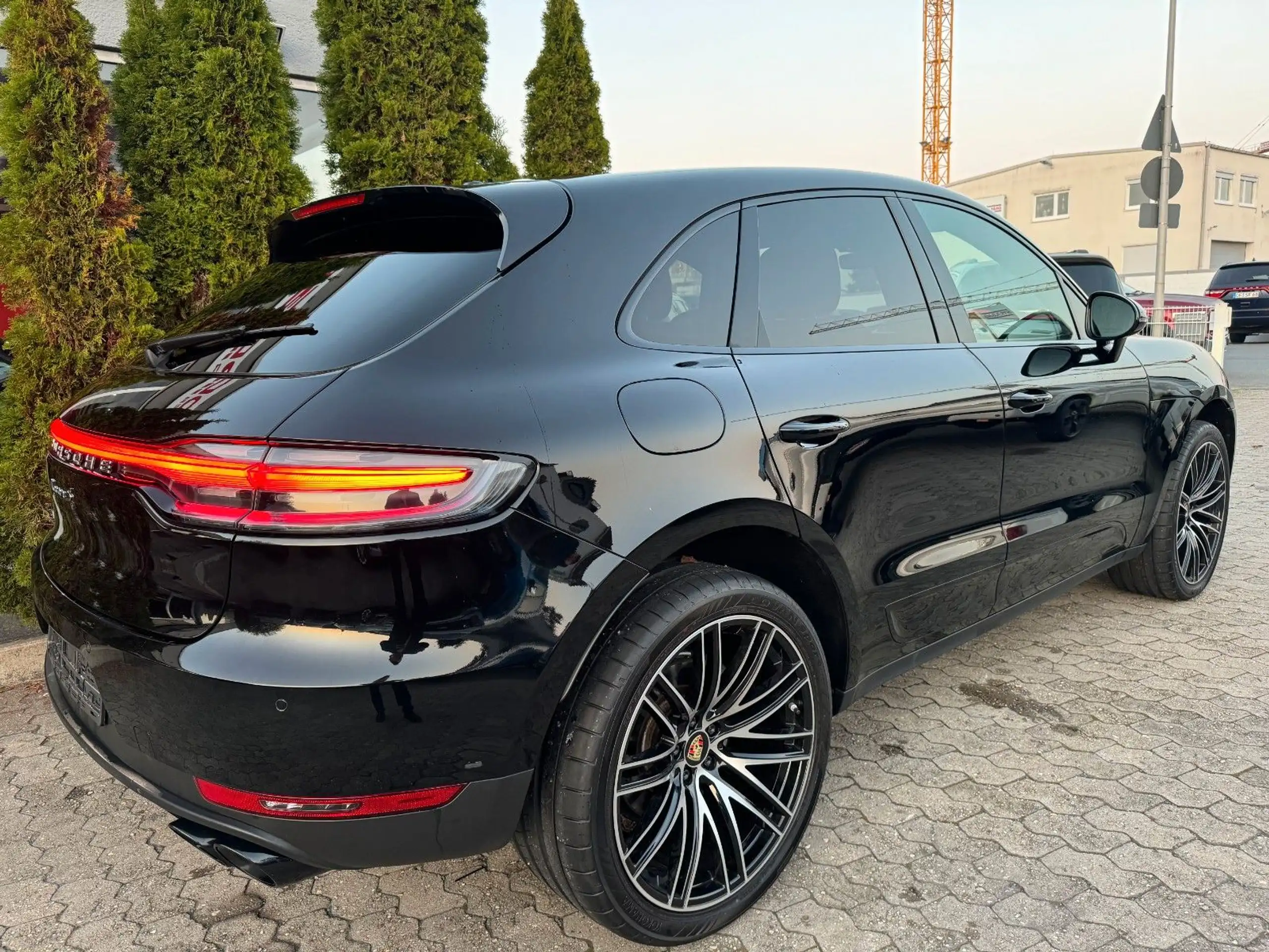 Porsche - Macan