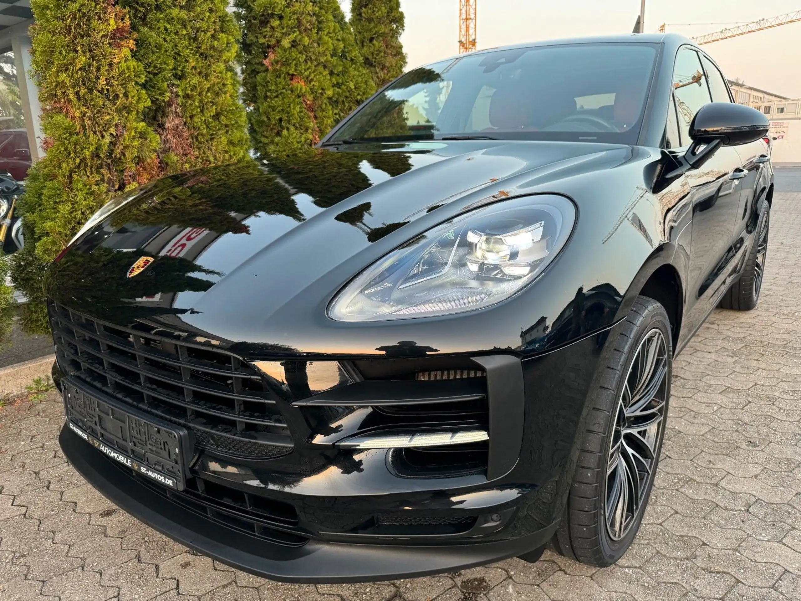 Porsche - Macan