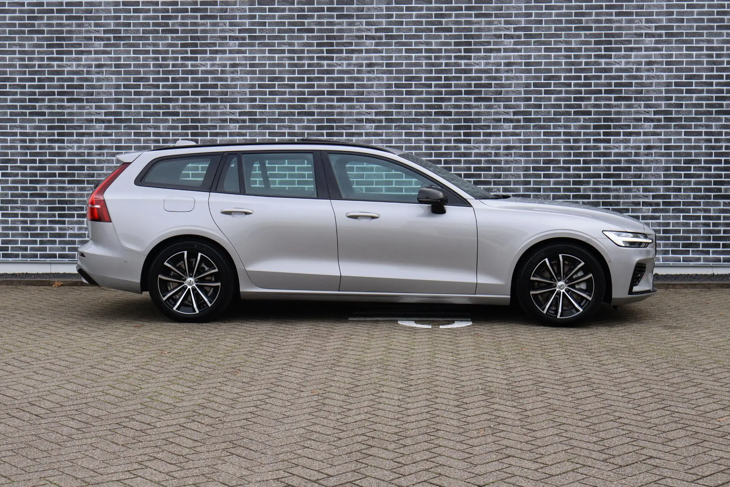 Volvo - V60