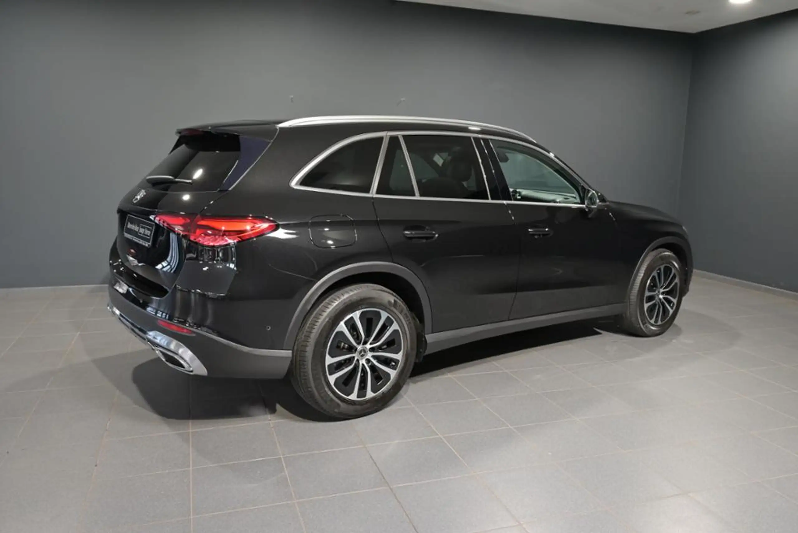 Mercedes-Benz - GLC 220