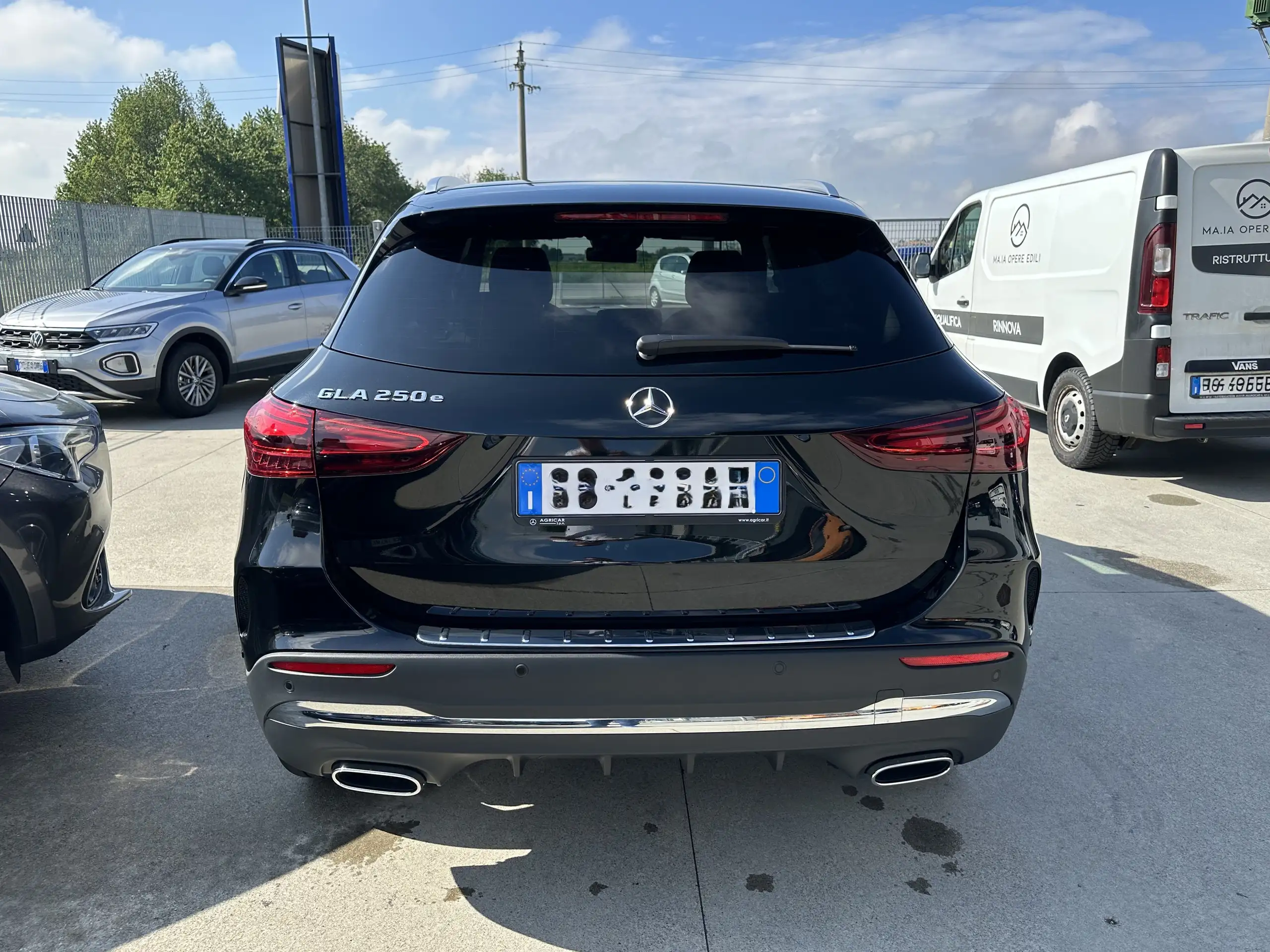 Mercedes-Benz - GLA 250