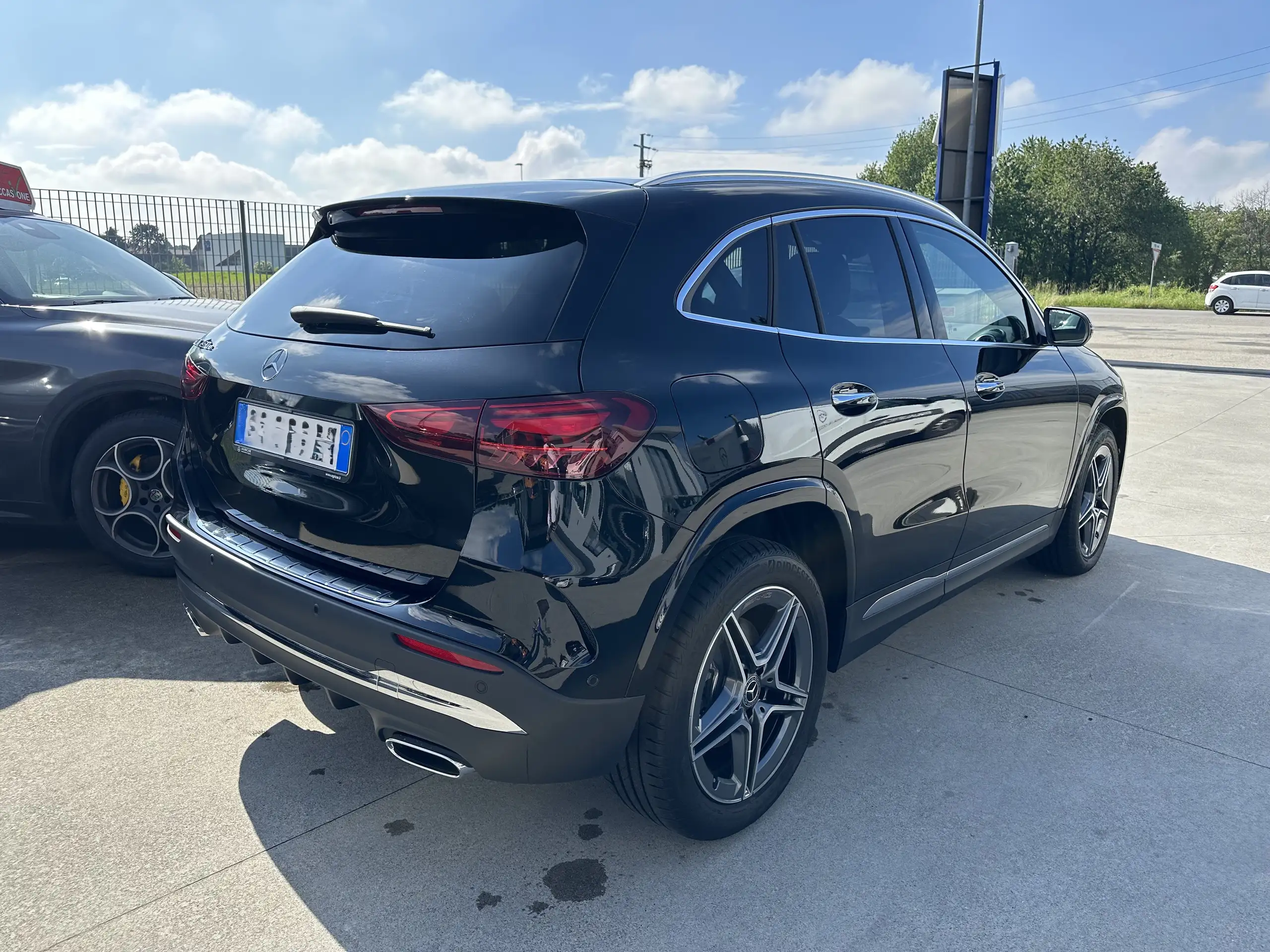 Mercedes-Benz - GLA 250