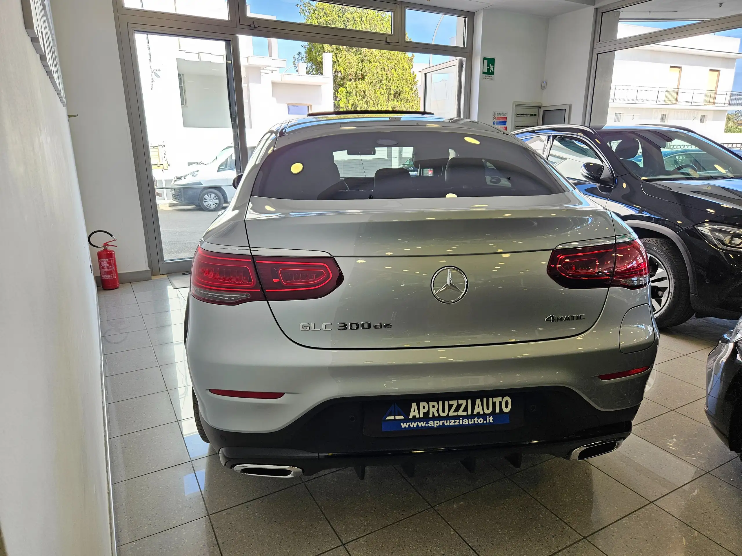 Mercedes-Benz - GLC 300