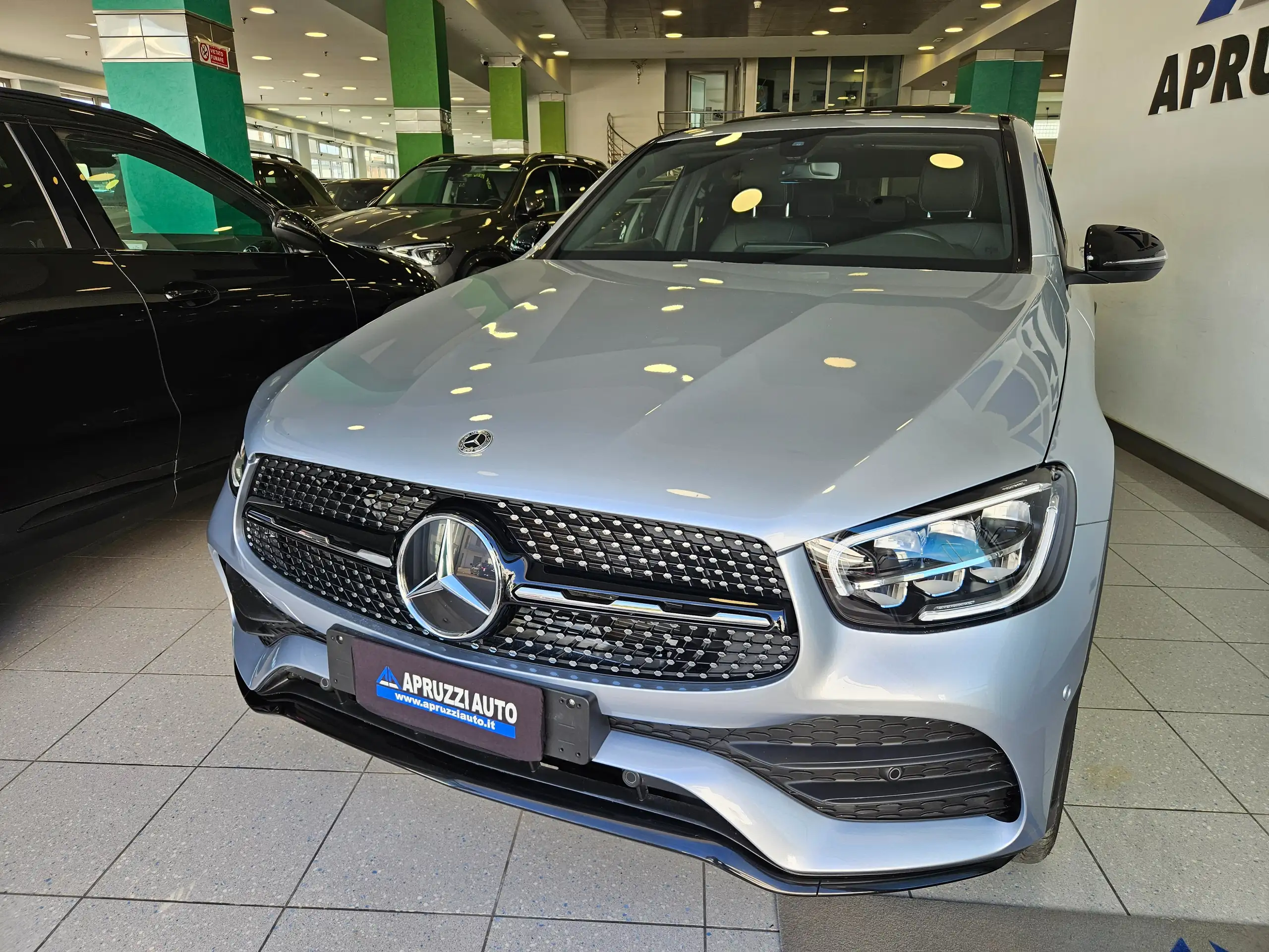 Mercedes-Benz - GLC 300